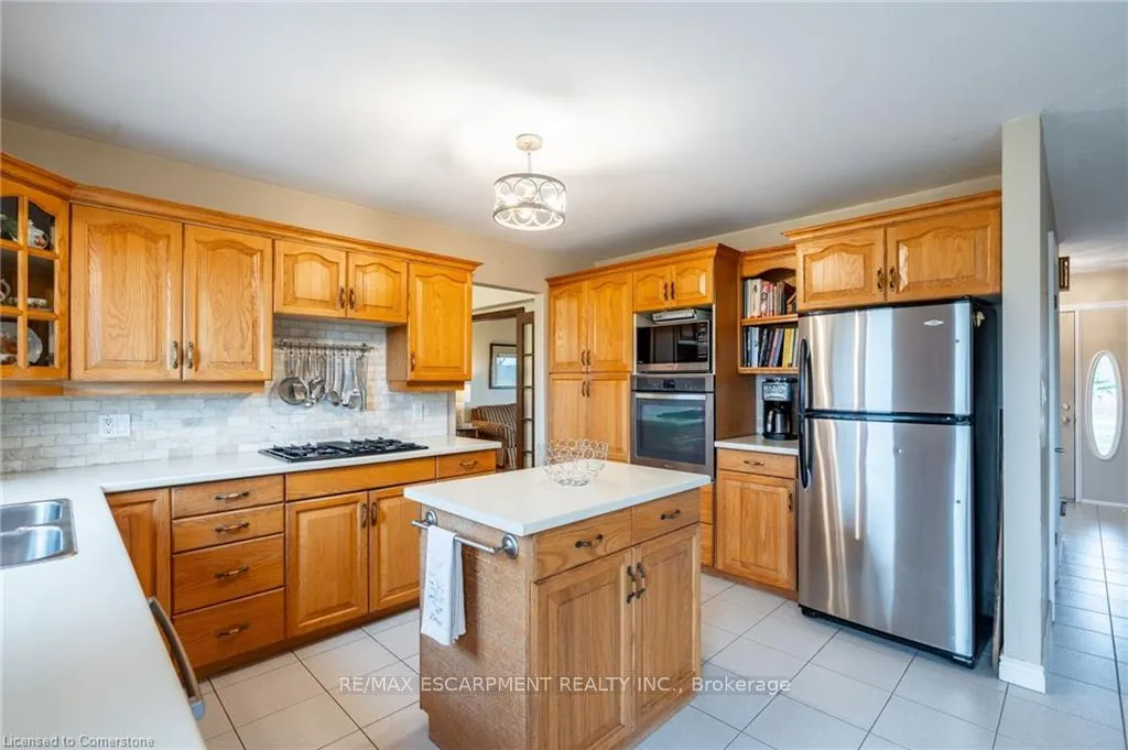 Photo 14 of 6166 Sinclairville Road, Hamilton, Rural Glanbrook — HOMEH