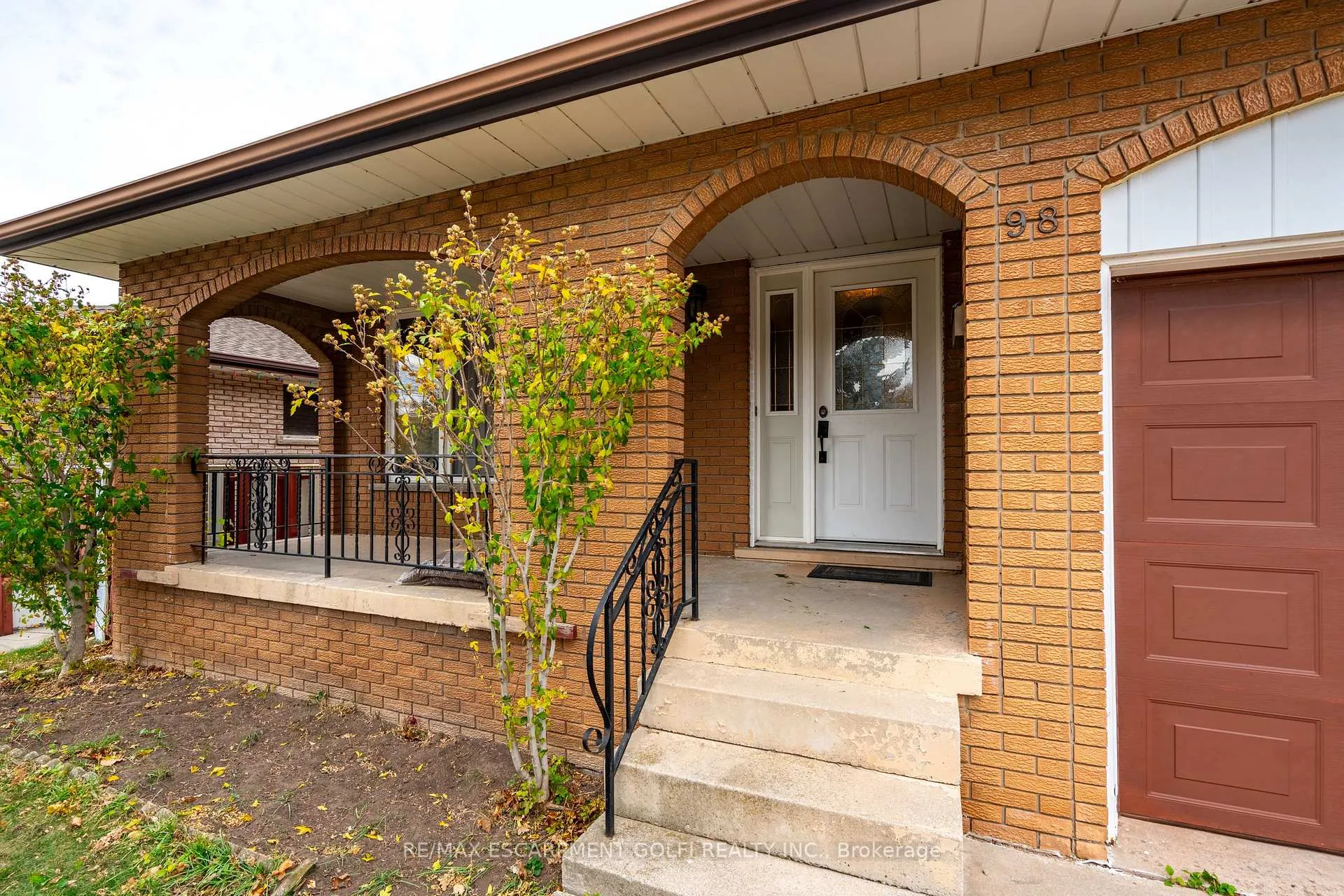 Photo 1 of 98 Summercrest Drive, Hamilton, Gershome — HOMEH