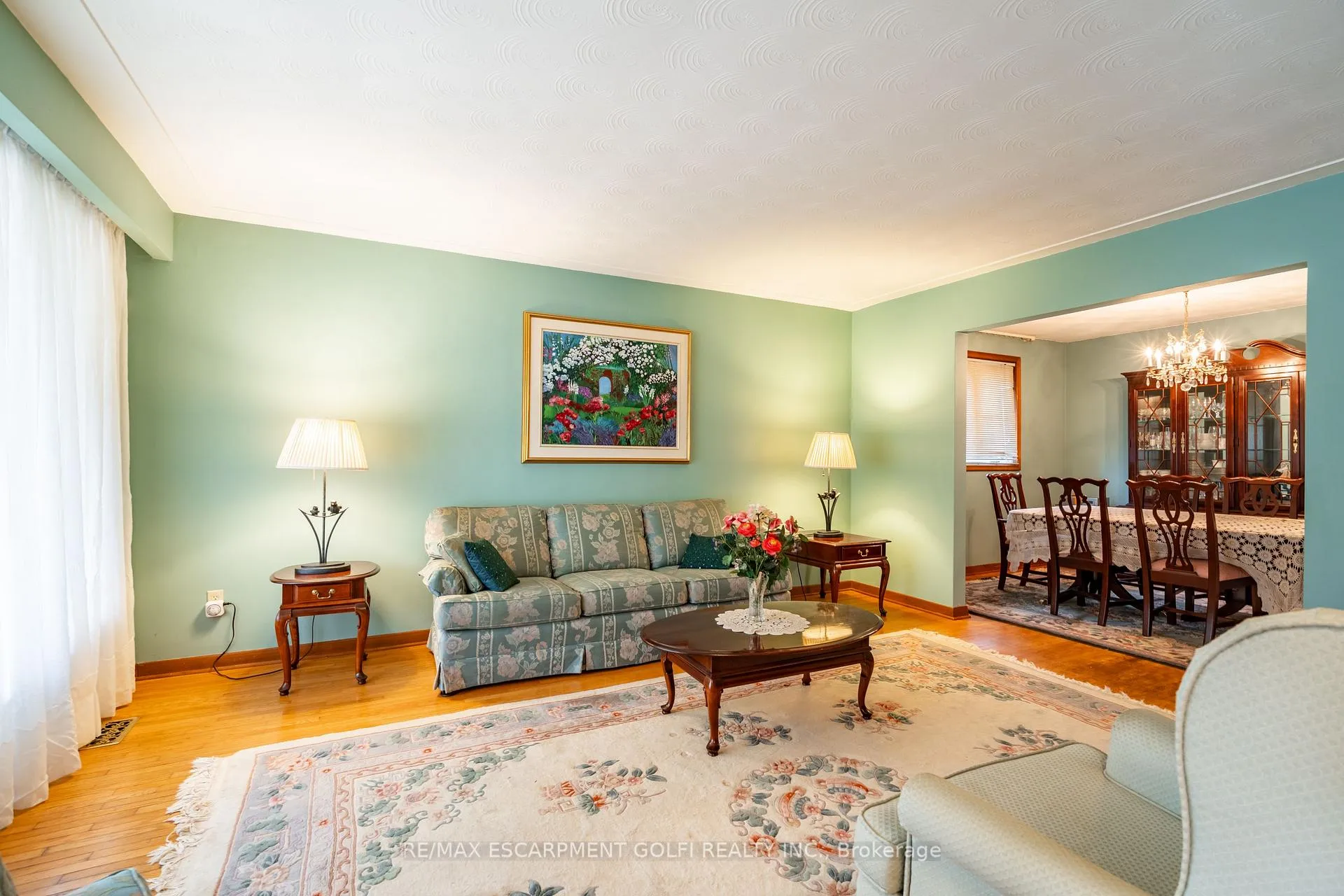 Photo 5 of 98 Summercrest Drive, Hamilton, Gershome — HOMEH