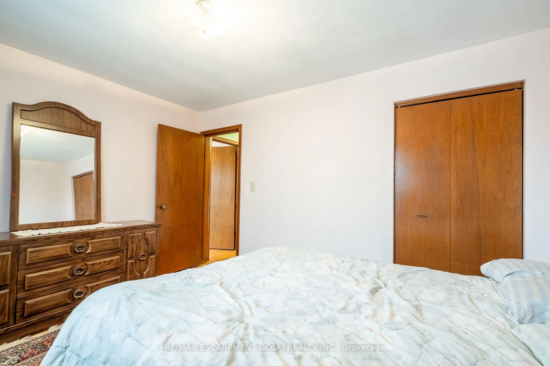 Photo 18 of 98 Summercrest Drive, Hamilton, Gershome — HOMEH