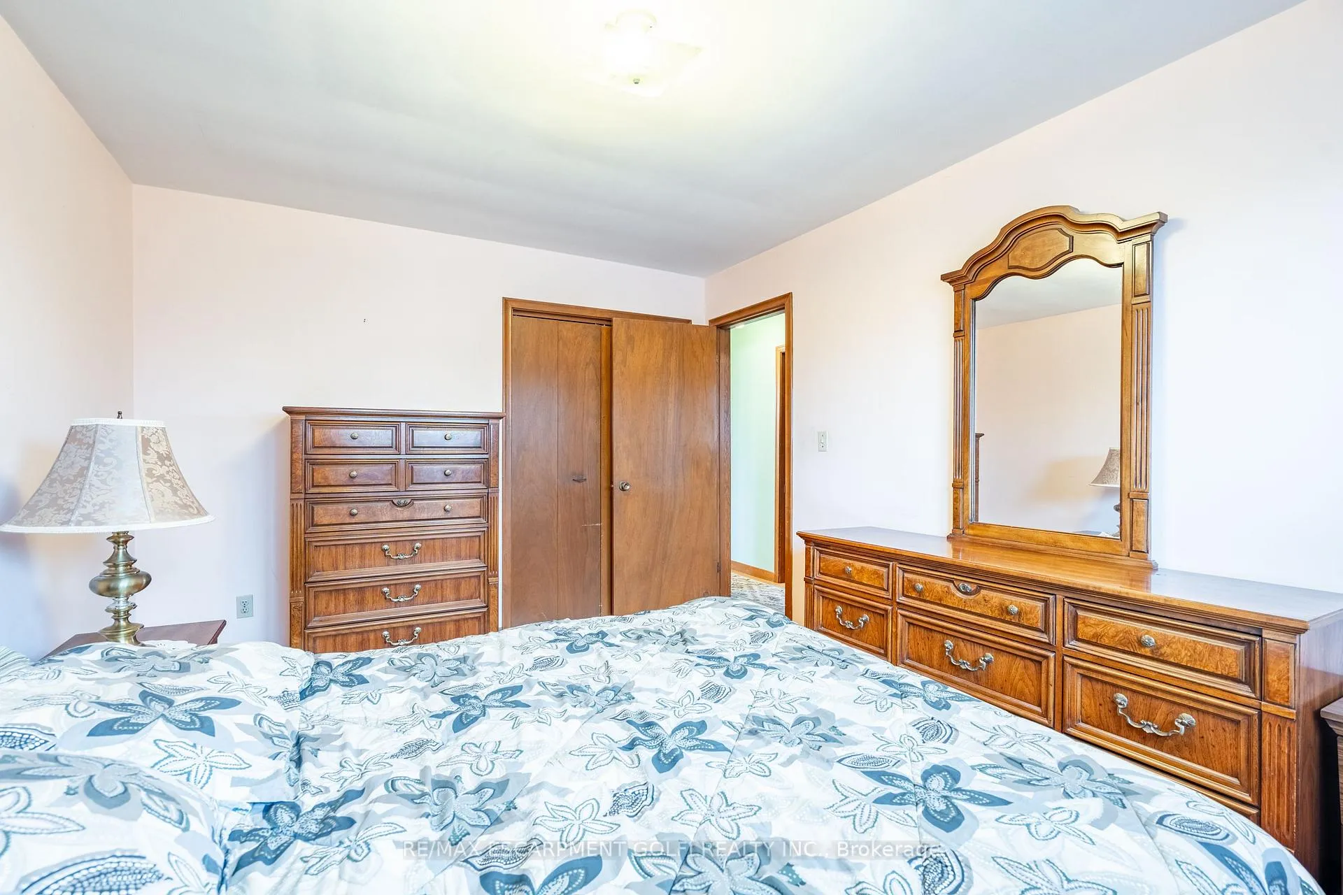 Photo 20 of 98 Summercrest Drive, Hamilton, Gershome — HOMEH