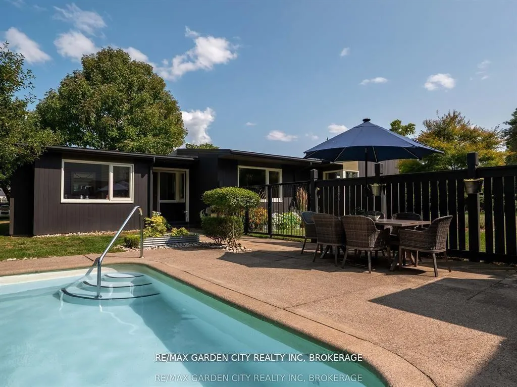 Photo 5 of 46 Henley Drive, St. Catharines, Martindale Pond — HOMEH