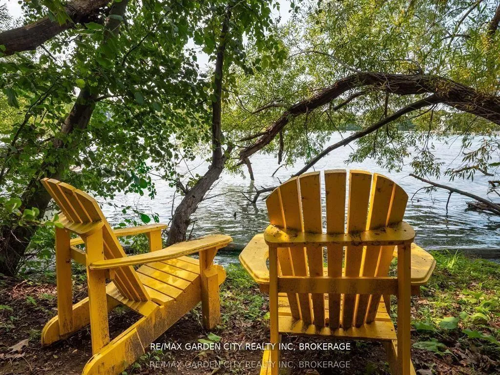 Photo 37 of 46 Henley Drive, St. Catharines, Martindale Pond — HOMEH