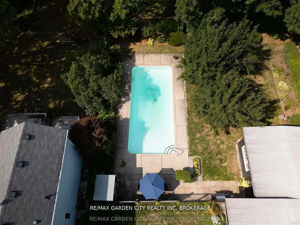 Photo 39 of 46 Henley Drive, St. Catharines, Martindale Pond — HOMEH