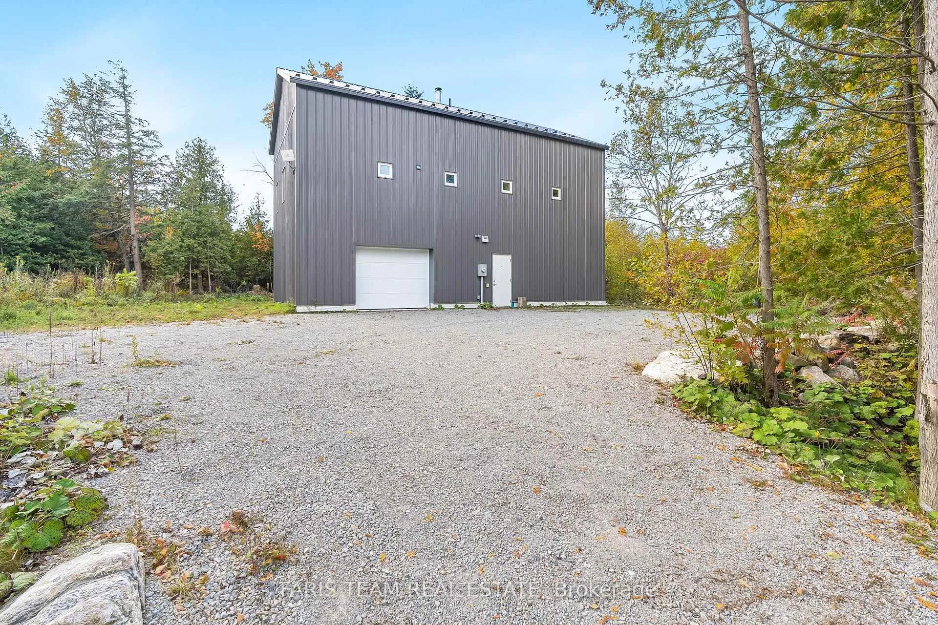 Photo 2 of 2576 Champlain Road, Tiny, Rural Tiny — HOMEH