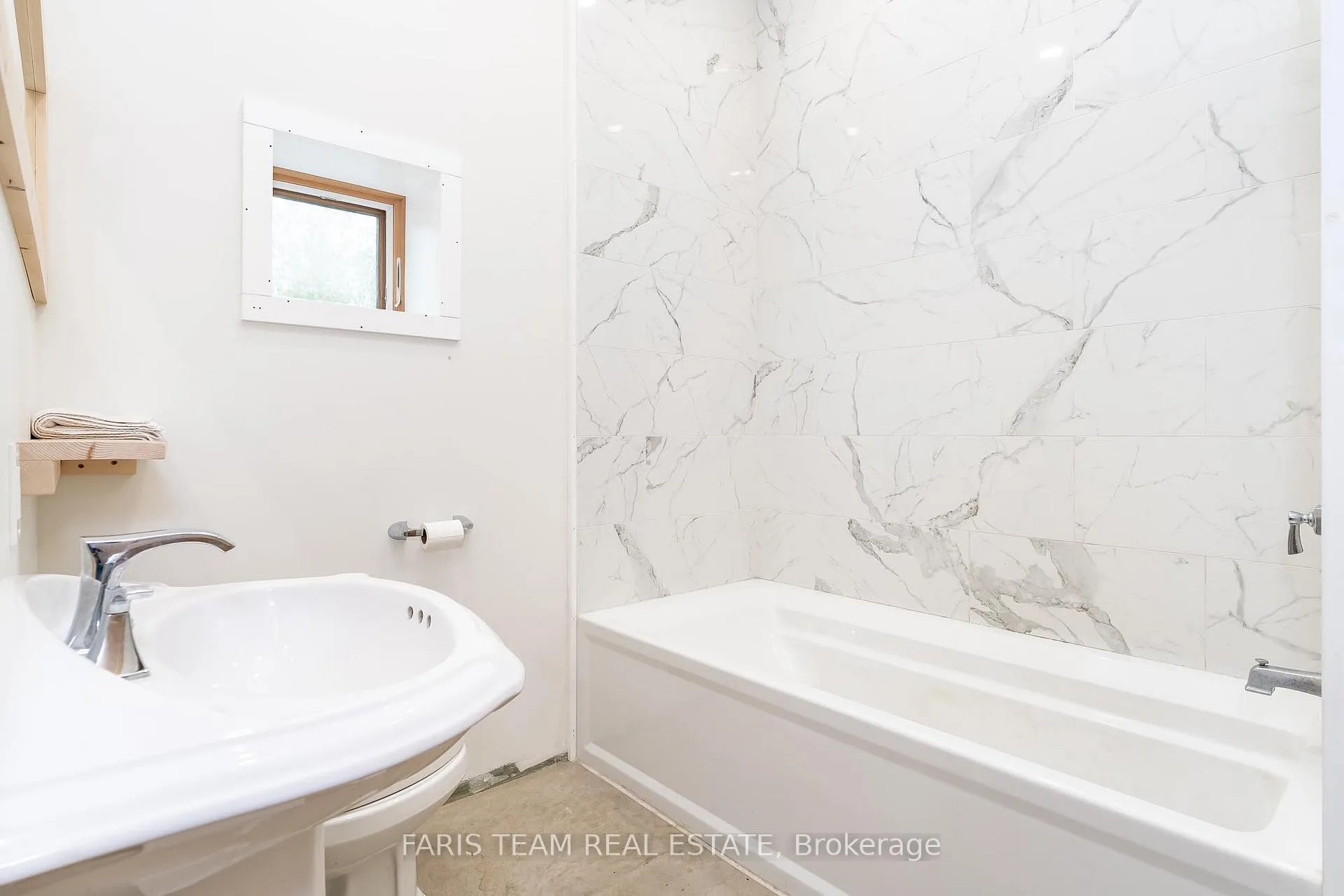 Photo 10 of 2576 Champlain Road, Tiny, Rural Tiny — HOMEH