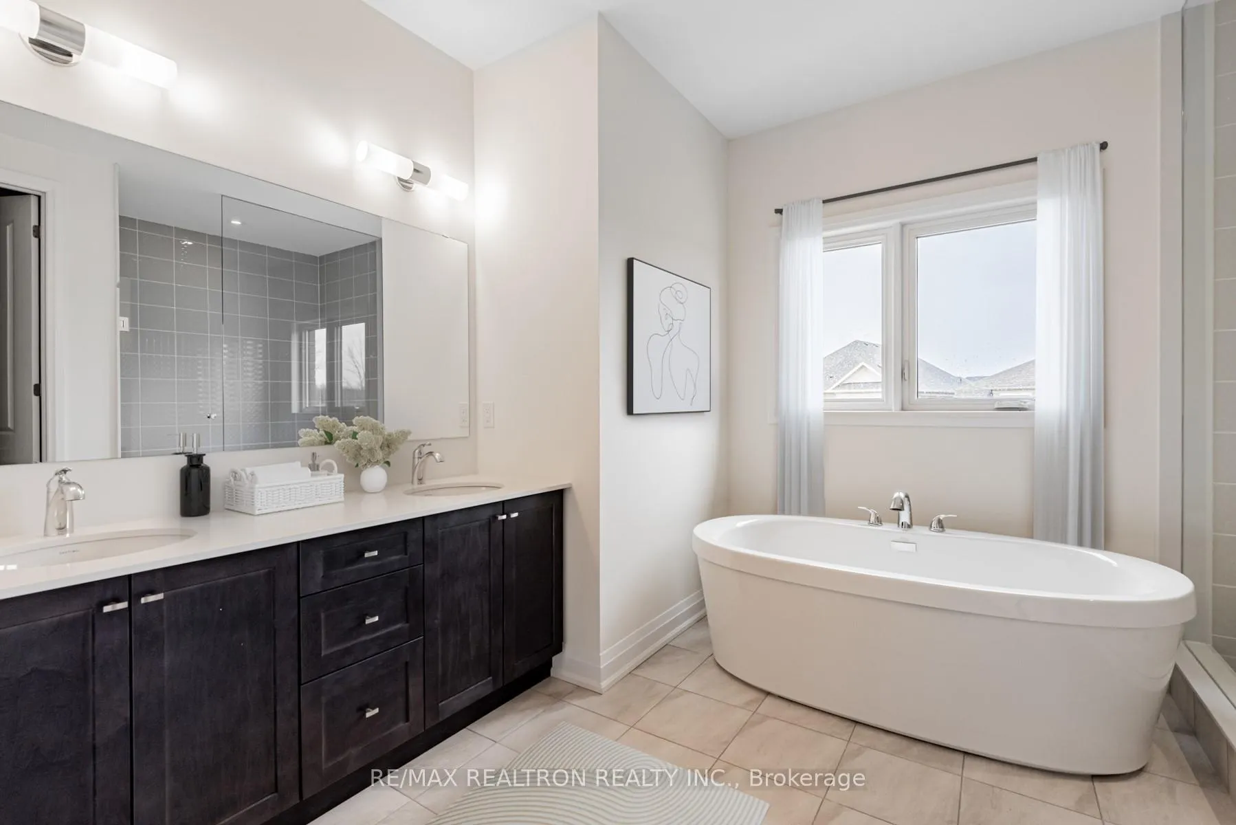 Photo 9 of 103 Calypso Avenue E, Springwater, Minesing — HOMEH