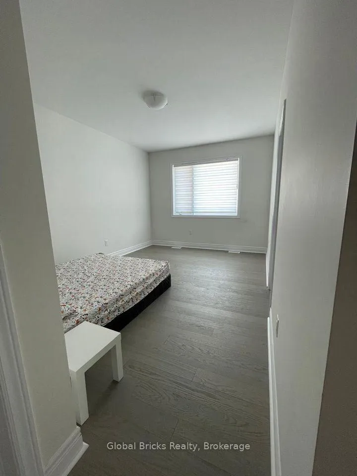 Photo 8 of 30 Lepp Drive, Markham, Middlefield — HOMEH