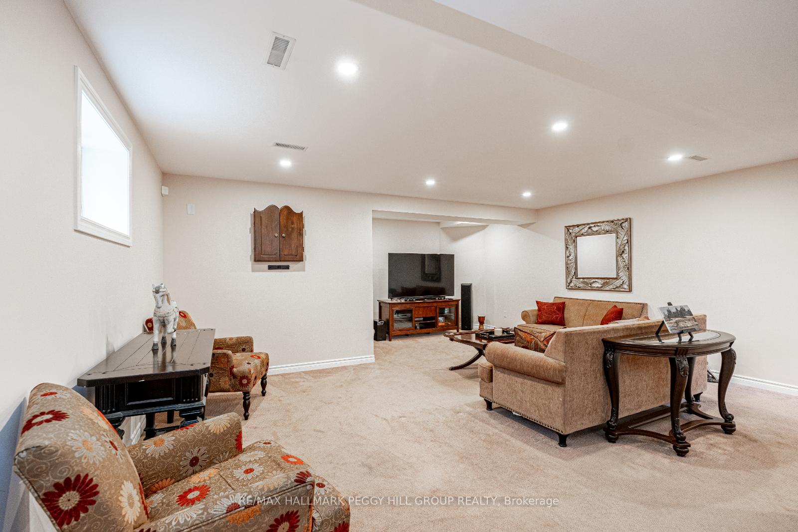 Photo 13 of 30 Darren Drive, Essa, Angus — HOMEH