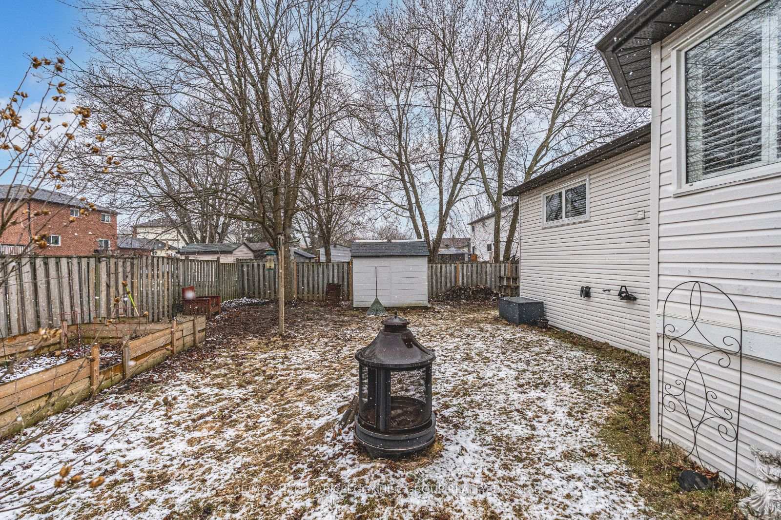 Photo 21 of 30 Darren Drive, Essa, Angus — HOMEH