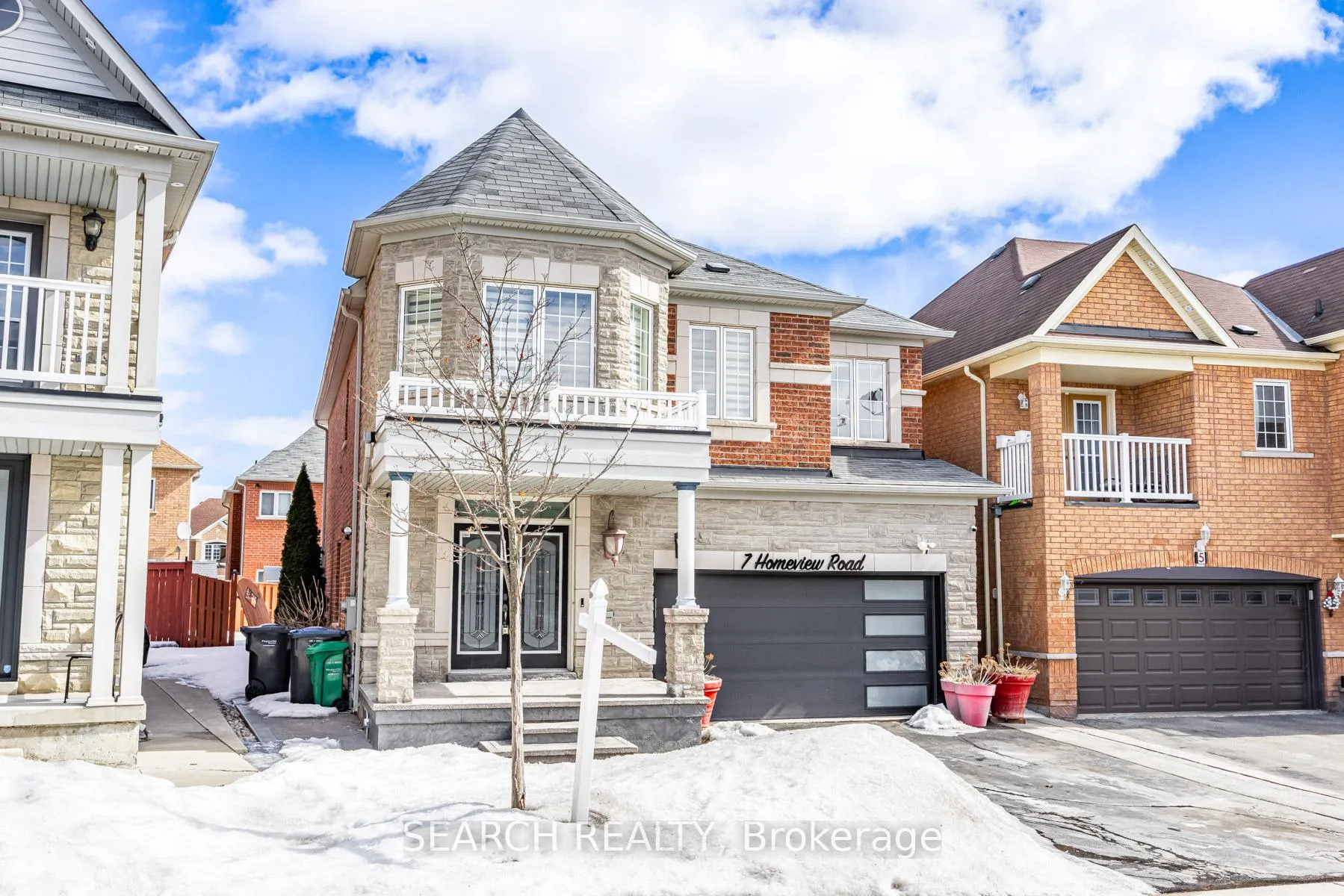 Front of 7 Homeview Road