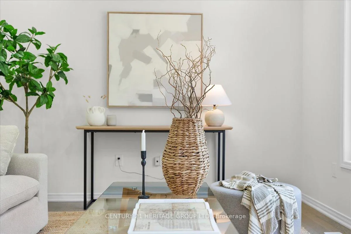 Photo 10 of 157 Cactus Crescent, Hamilton, Stoney Creek Mountain — HOMEH