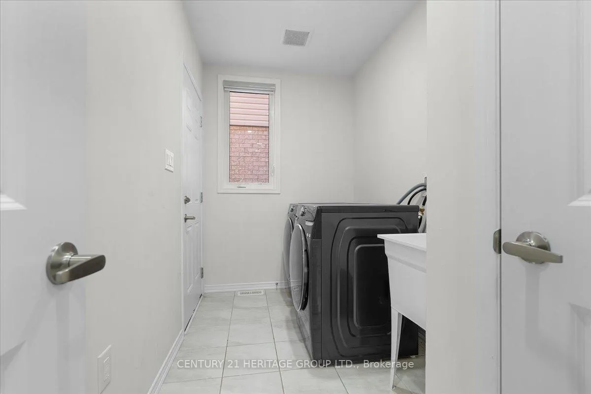 Photo 22 of 157 Cactus Crescent, Hamilton, Stoney Creek Mountain — HOMEH