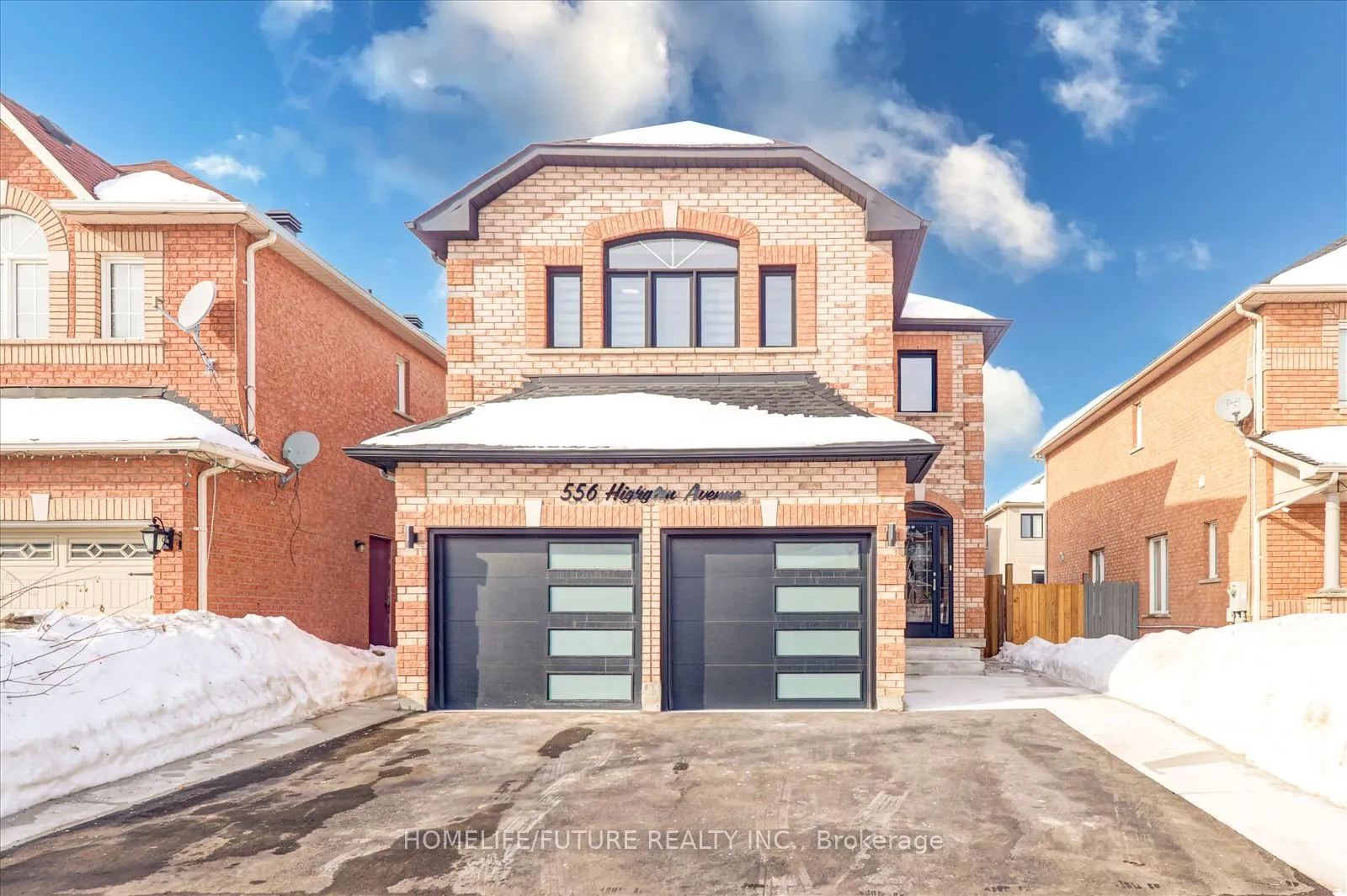 Front of 556 Highglen Avenue