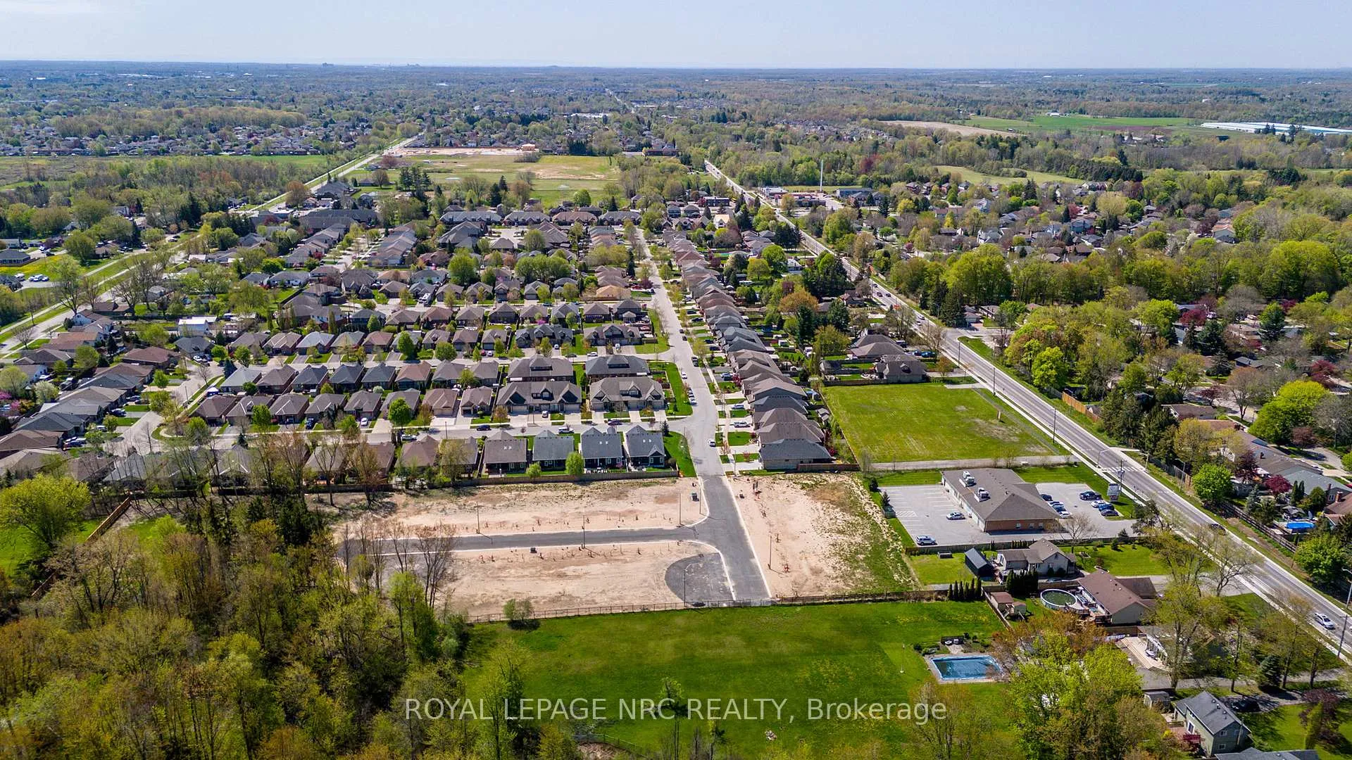 Photo 5 of 6 Stickles Street, Pelham, Fonthill — HOMEH