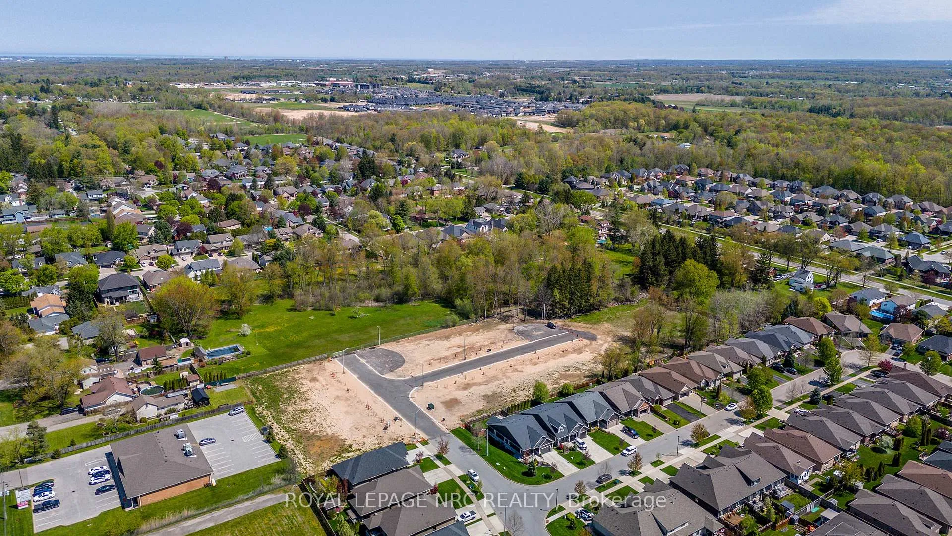 Photo 6 of 6 Stickles Street, Pelham, Fonthill — HOMEH