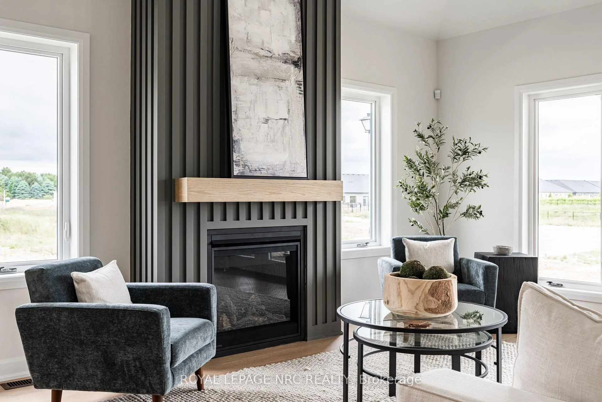 Photo 4 of 5 Stickles Street, Pelham, Fonthill — HOMEH