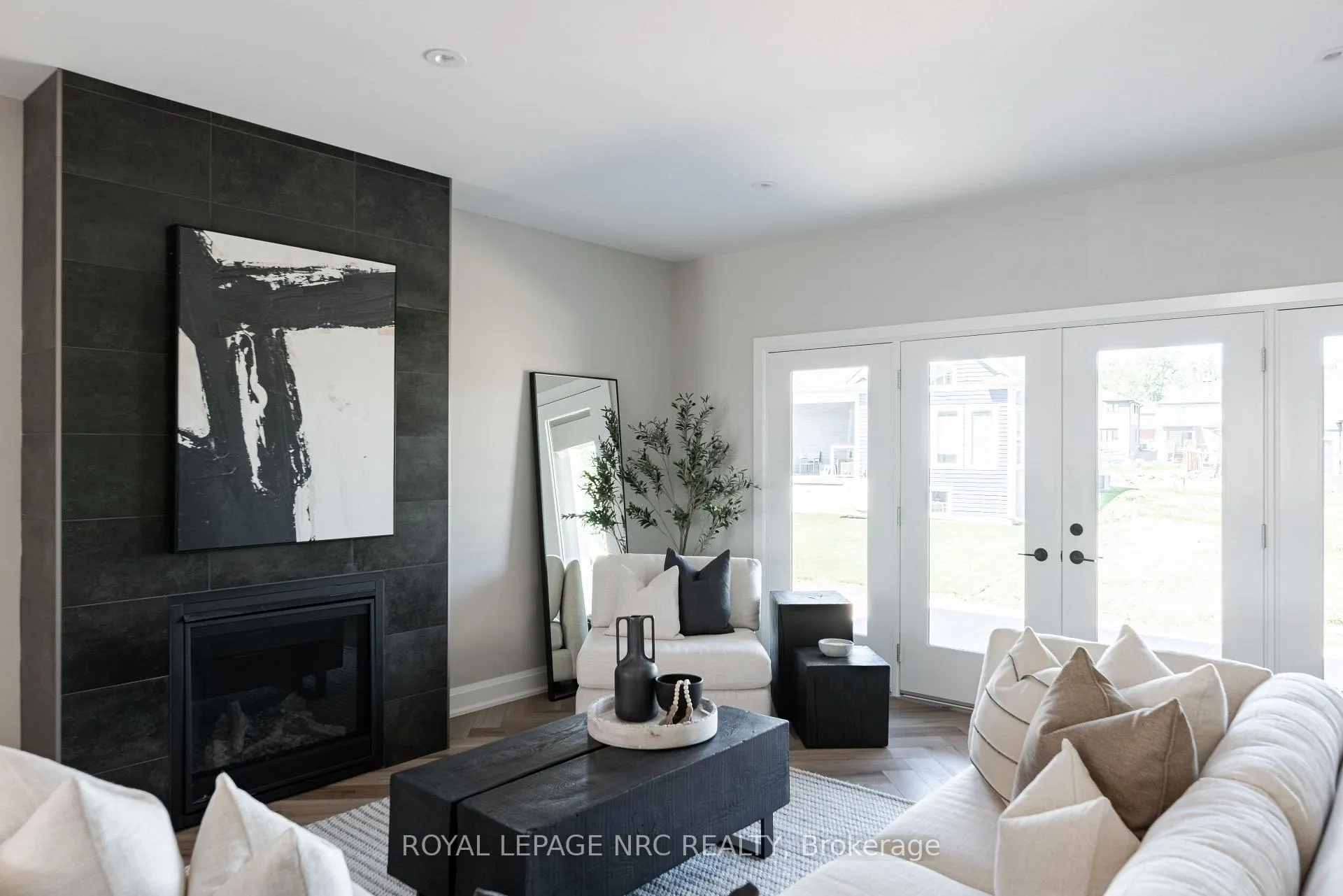 Photo 2 of 3 Stickles Street, Pelham, Fonthill — HOMEH