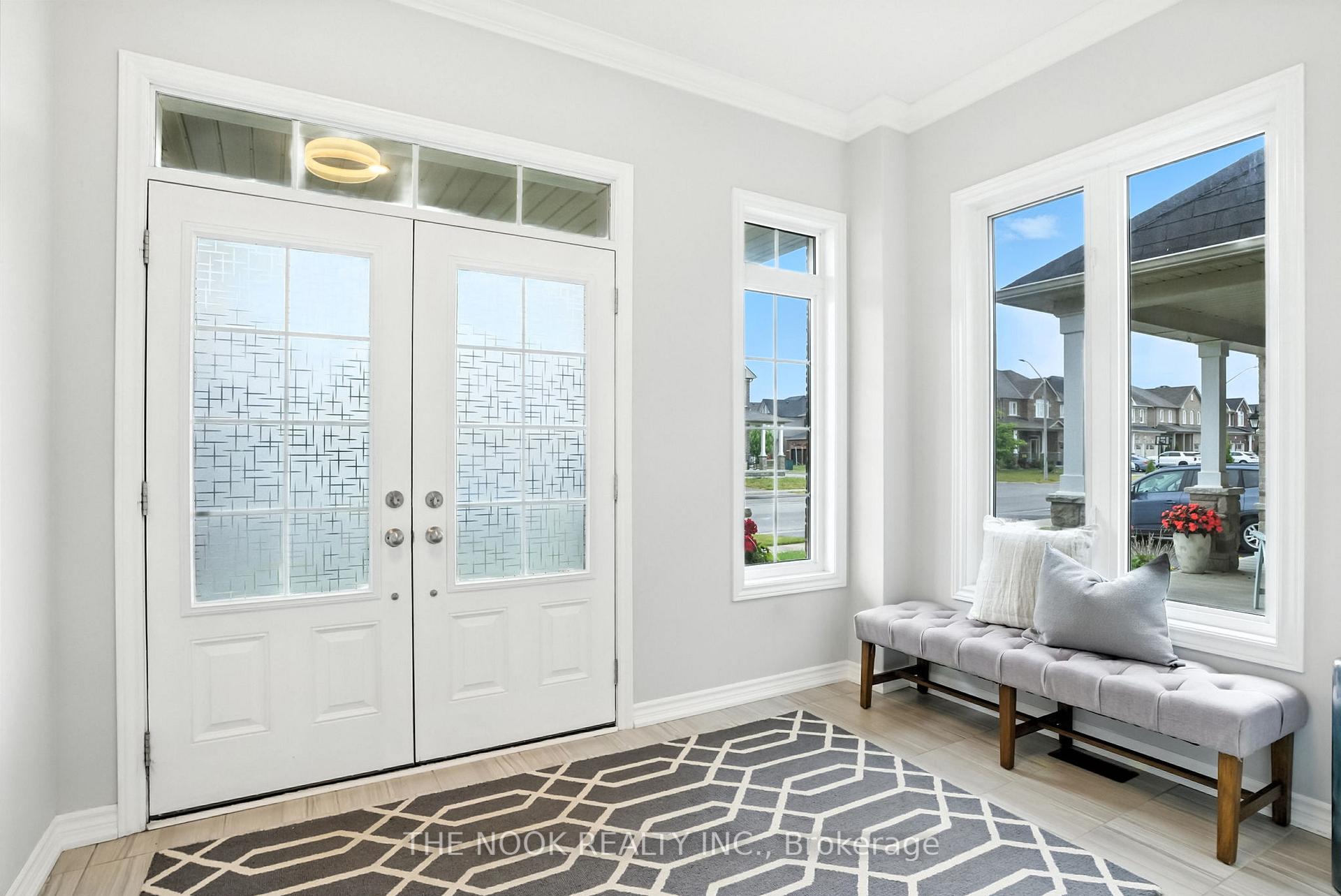 Photo 5 of 207 Crombie Street, Clarington, Bowmanville — HOMEH
