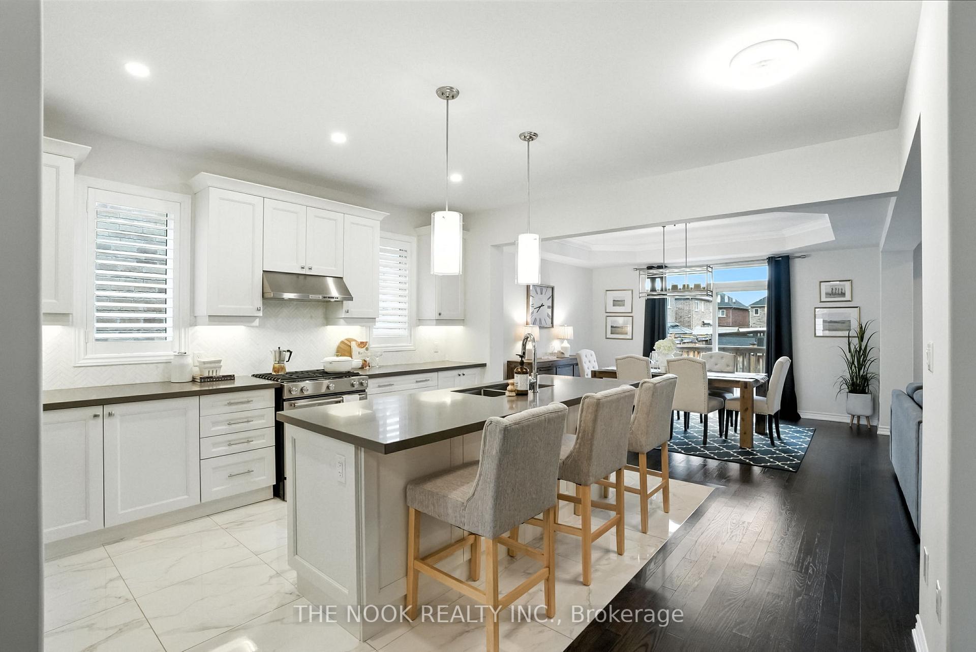 Photo 6 of 207 Crombie Street, Clarington, Bowmanville — HOMEH