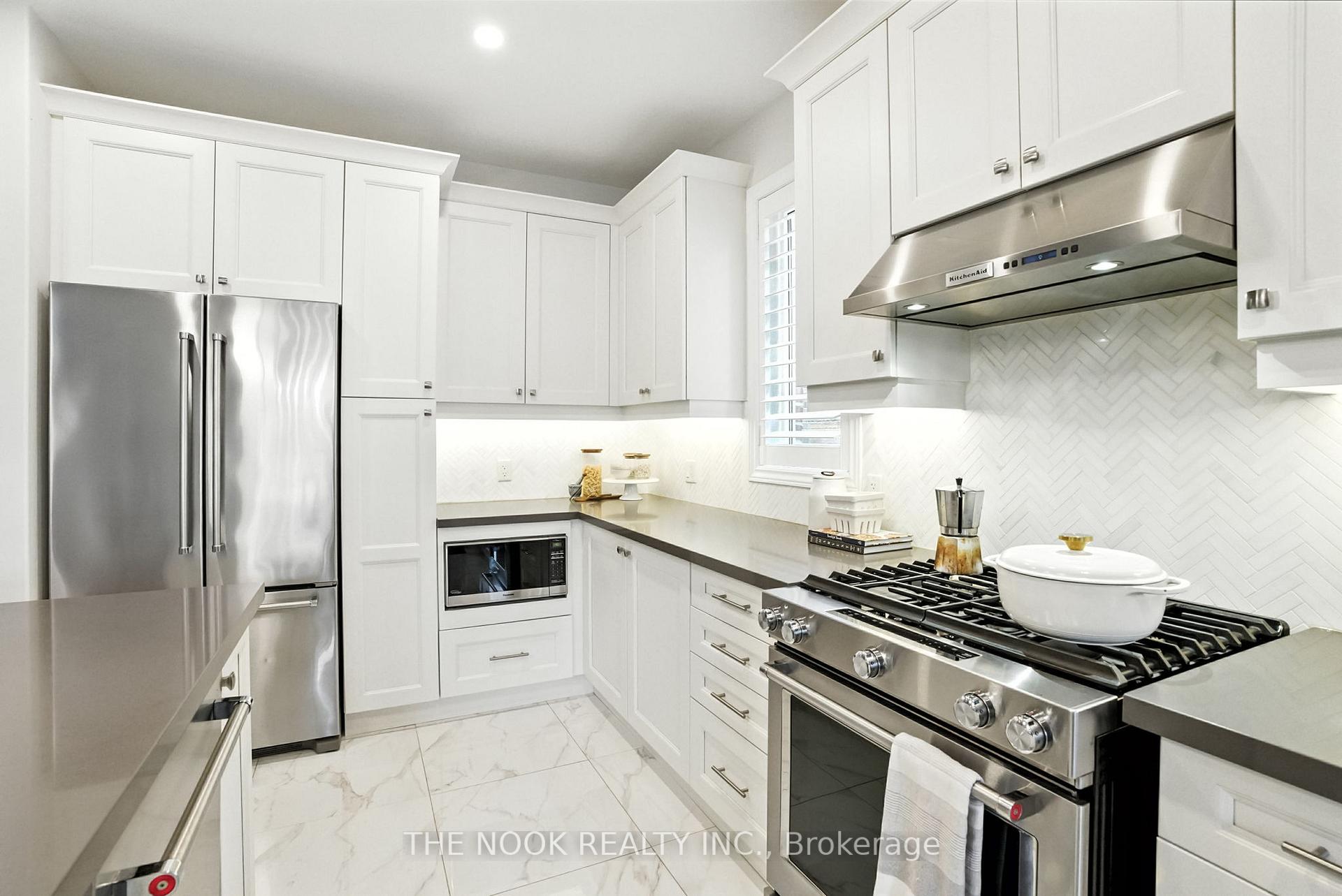 Photo 10 of 207 Crombie Street, Clarington, Bowmanville — HOMEH