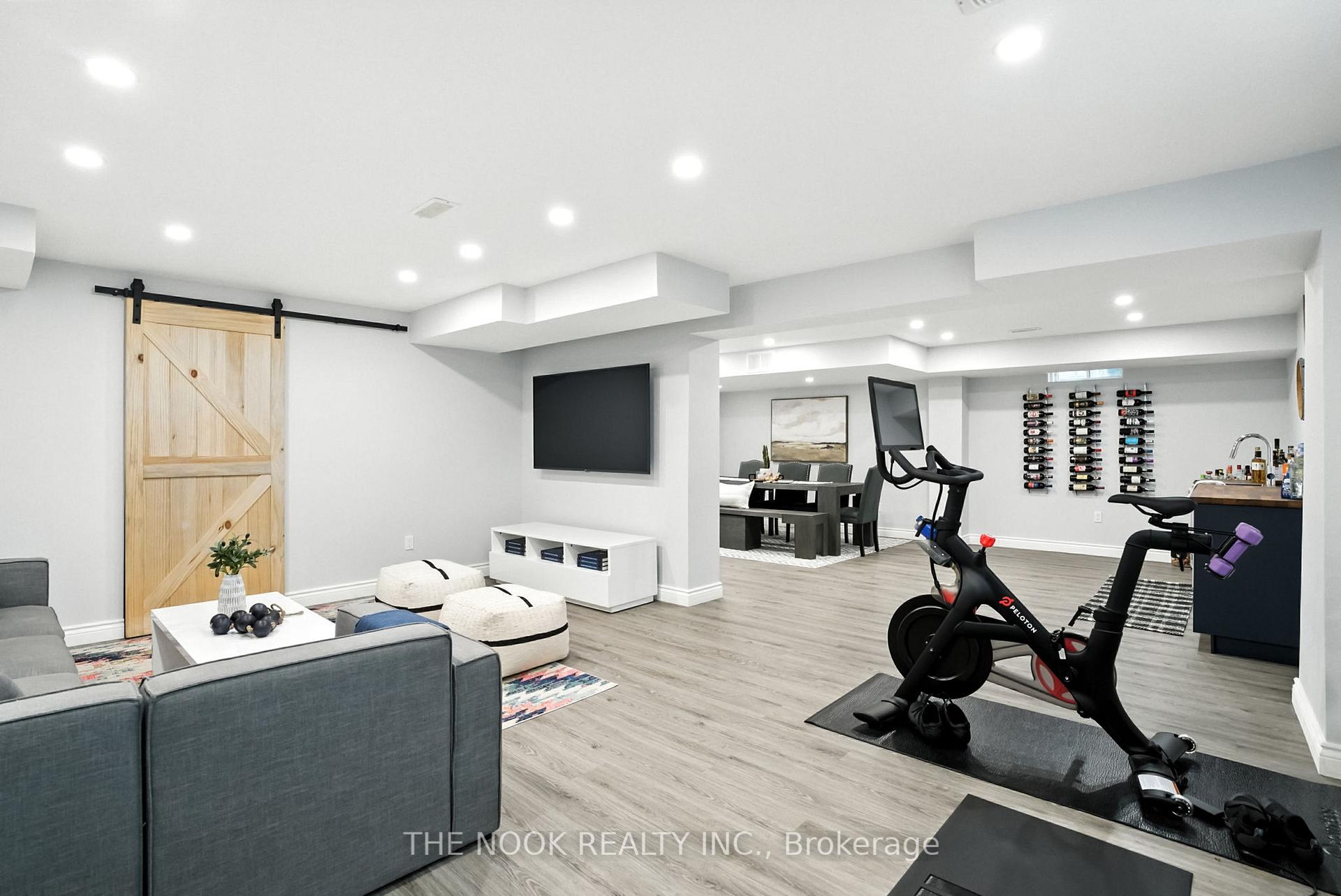 Photo 40 of 207 Crombie Street, Clarington, Bowmanville — HOMEH