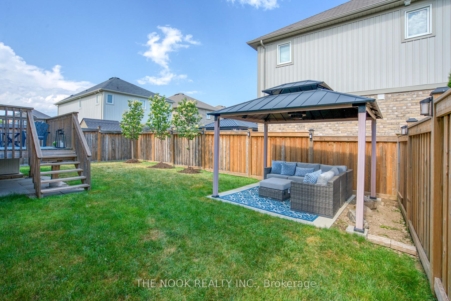 Photo 48 of 207 Crombie Street, Clarington, Bowmanville — HOMEH