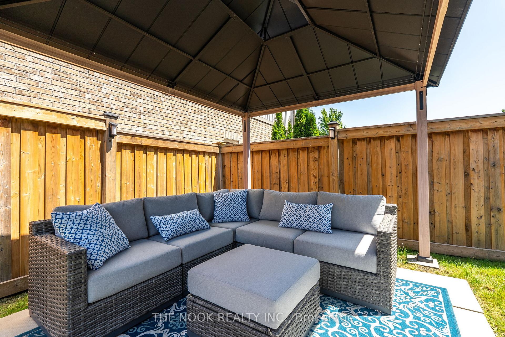 Photo 49 of 207 Crombie Street, Clarington, Bowmanville — HOMEH