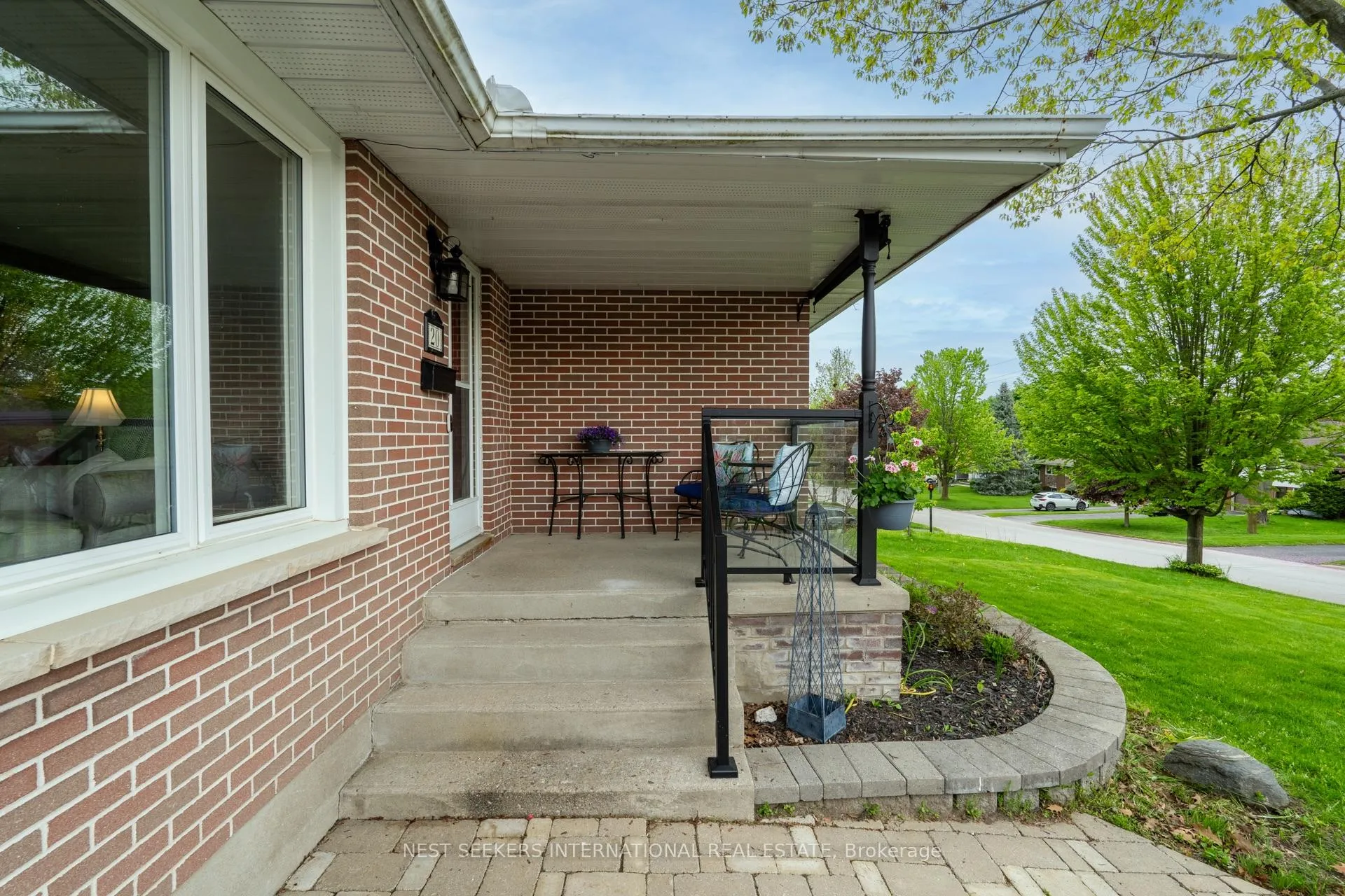 Photo 3 of 20 Lay Street, Barrie, Wellington — HOMEH