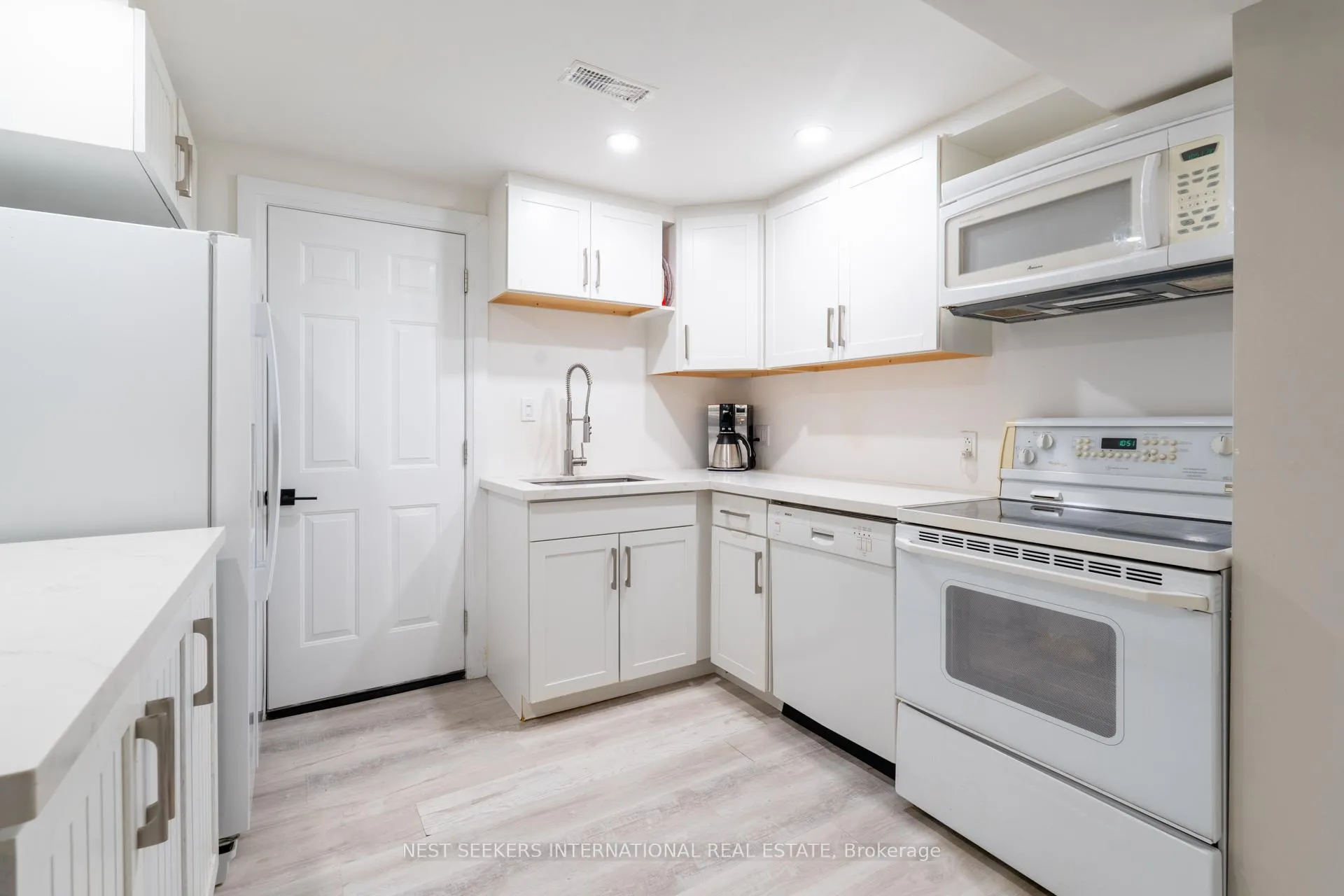 Photo 26 of 20 Lay Street, Barrie, Wellington — HOMEH