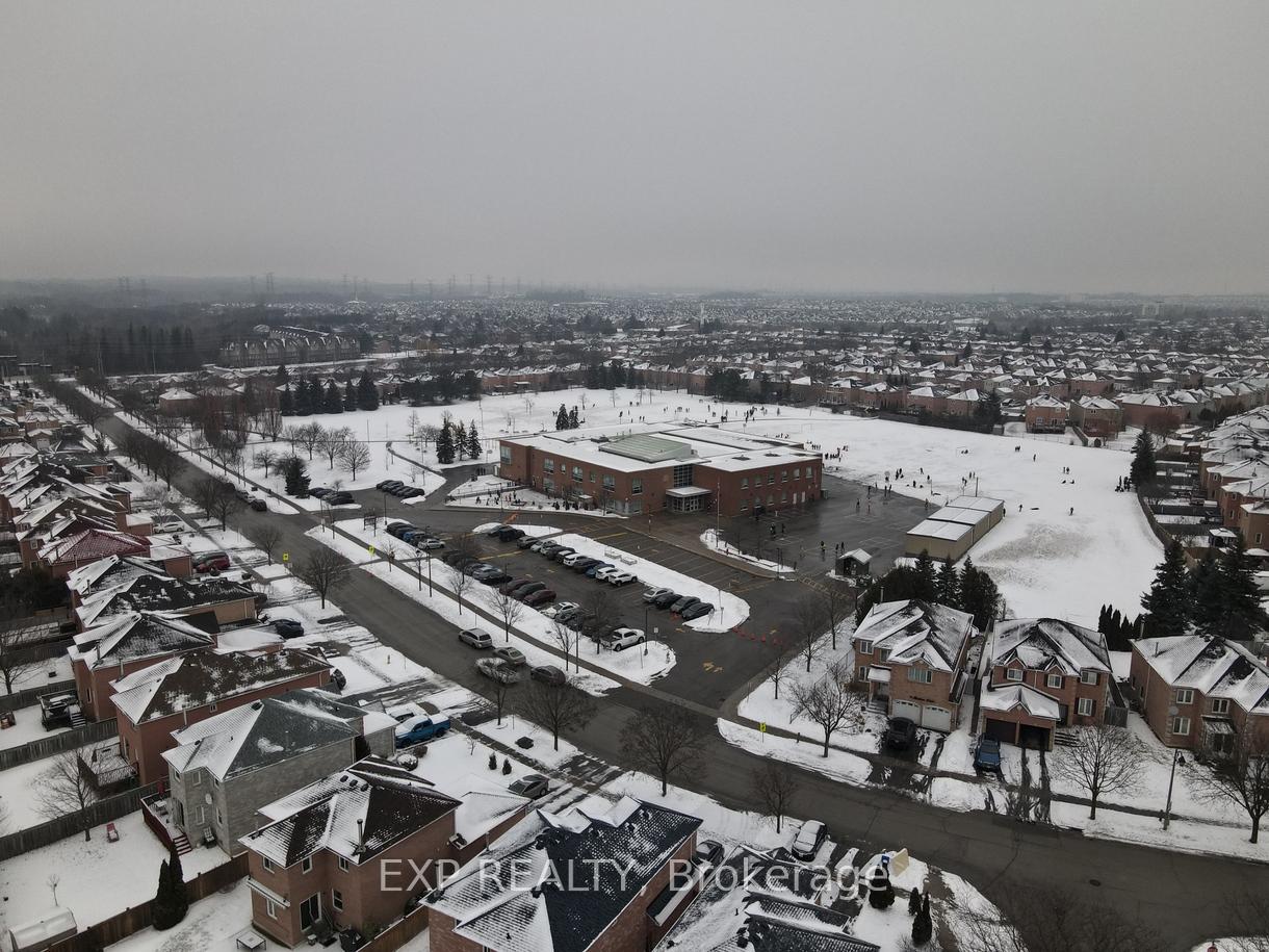 Photo 10 of 7 Macdermott Drive, Ajax, Central West — HOMEH