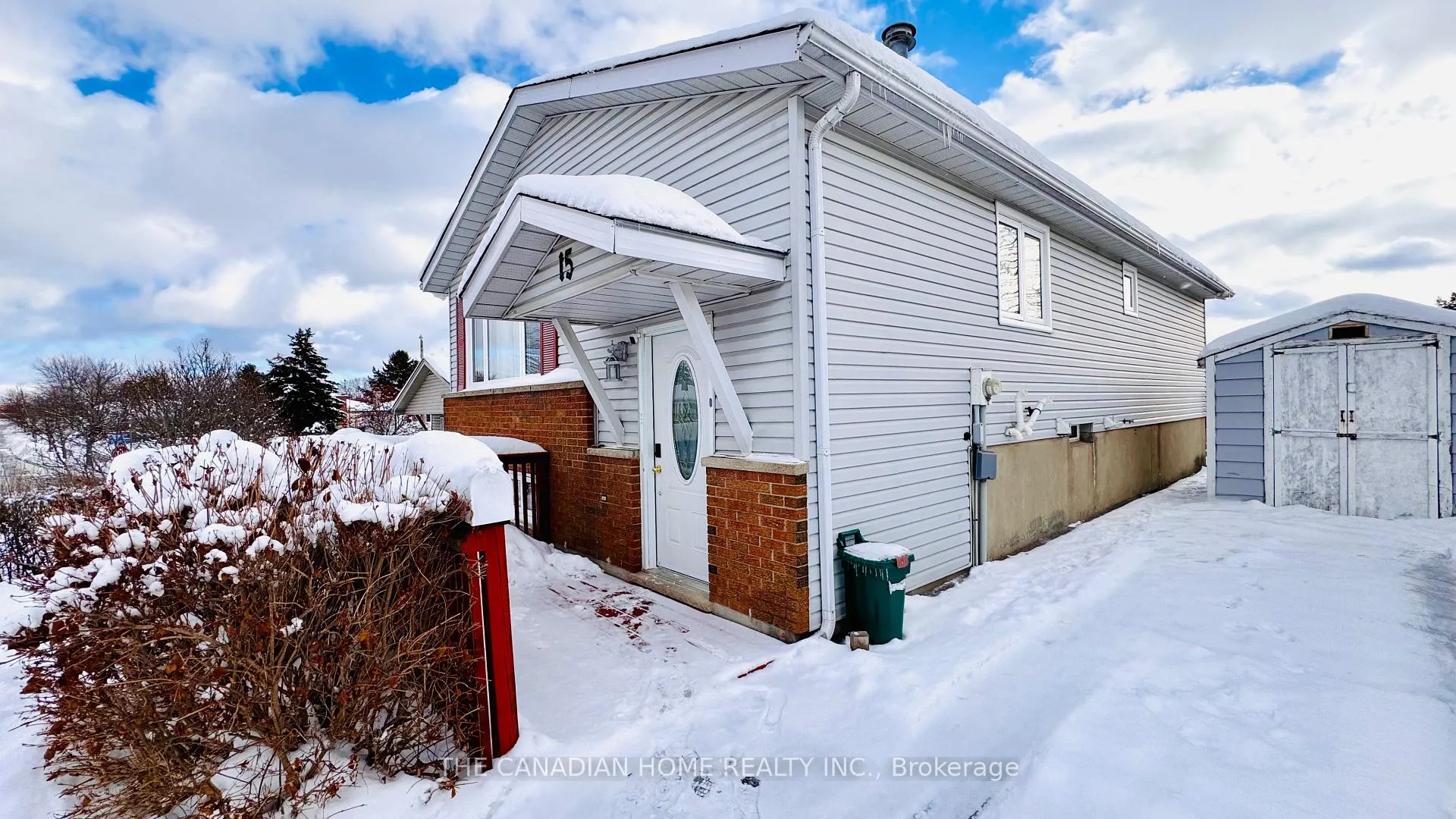 Front of 15 Cluthe Crescent