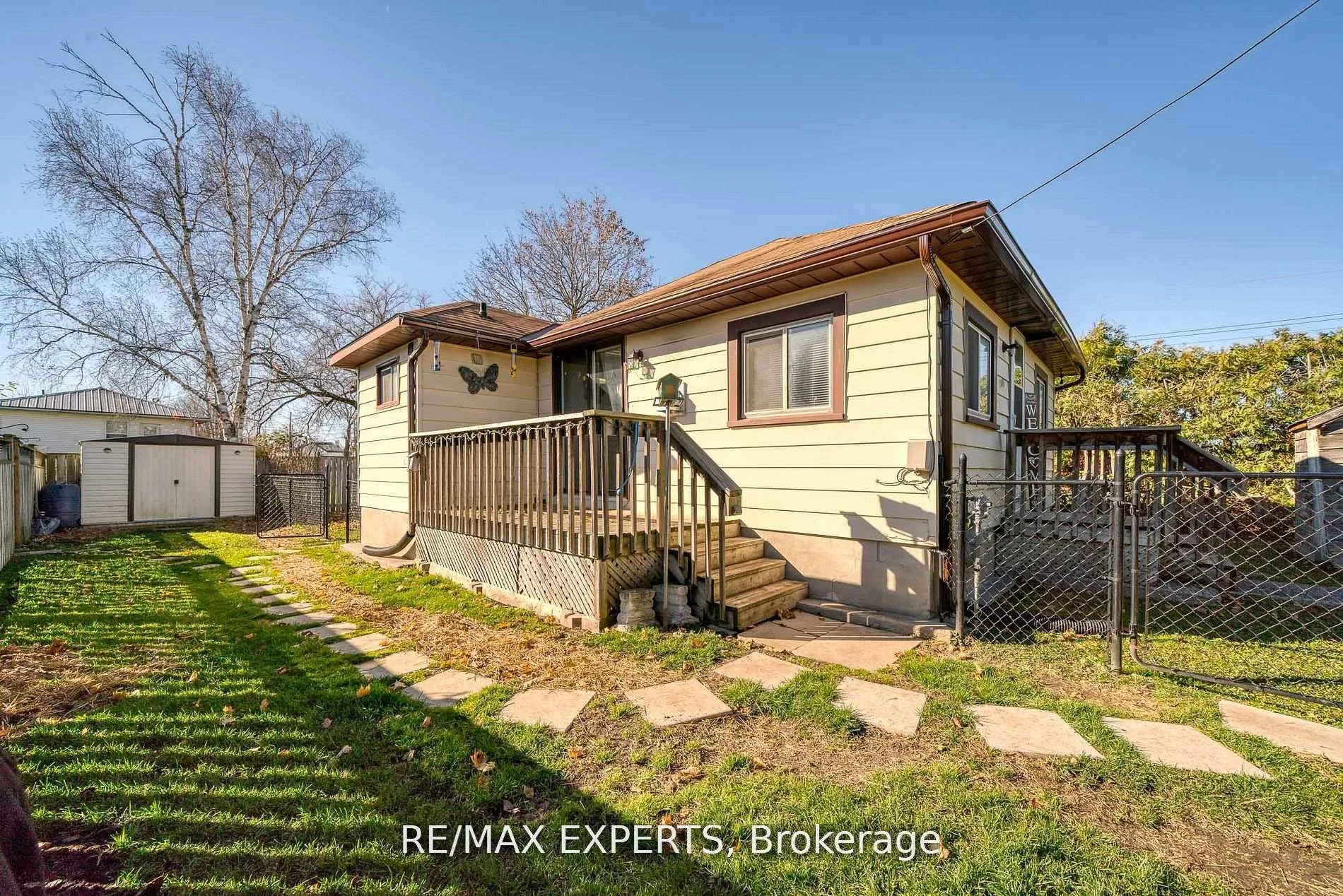 Photo 39 of 1004 Robinson Street, Innisfil, Lefroy — HOMEH