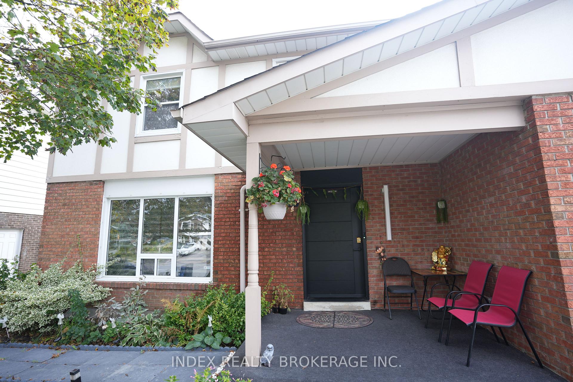 Photo 5 of 95 Elgin Drive S, Brampton, Brampton South — HOMEH