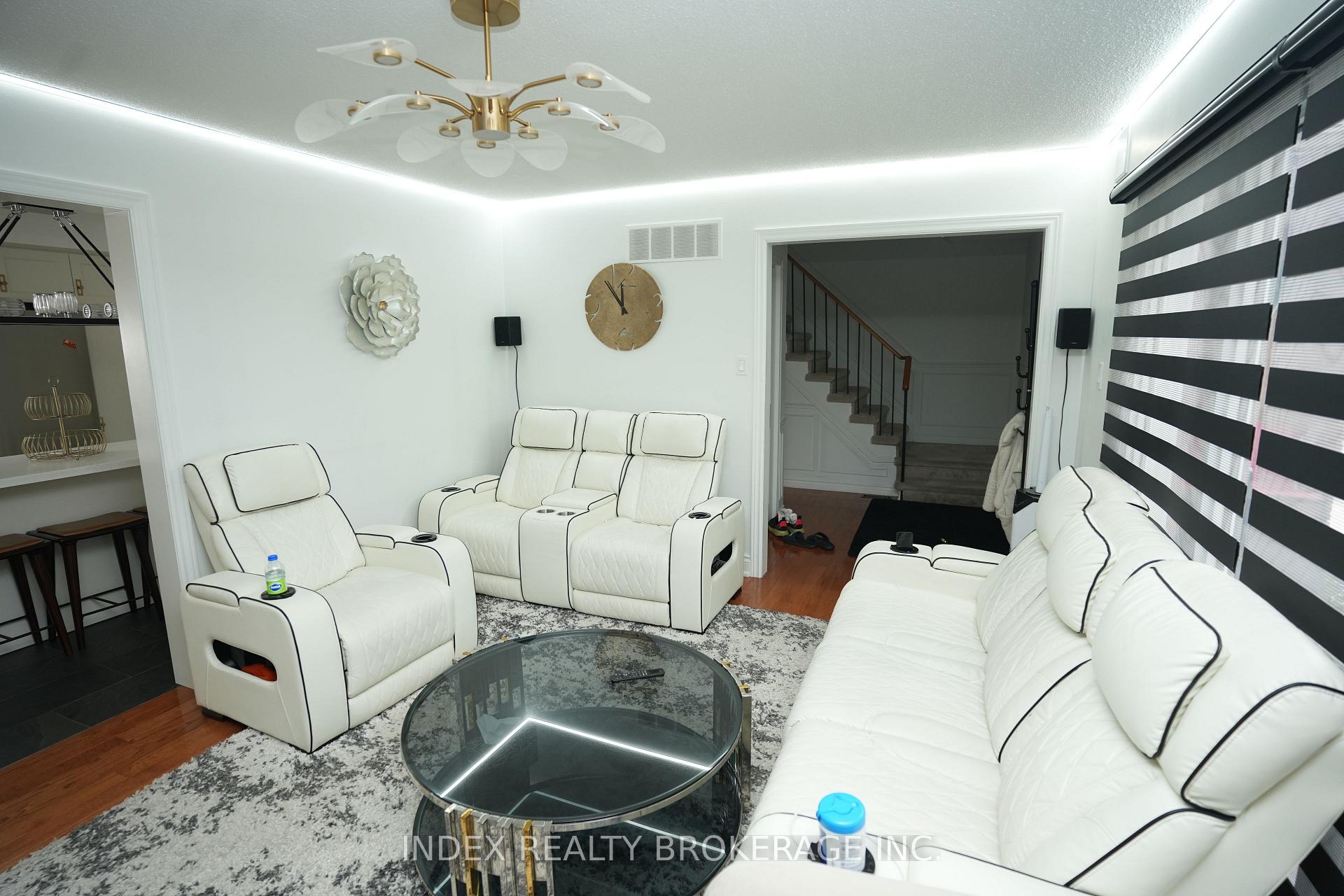 Photo 7 of 95 Elgin Drive S, Brampton, Brampton South — HOMEH