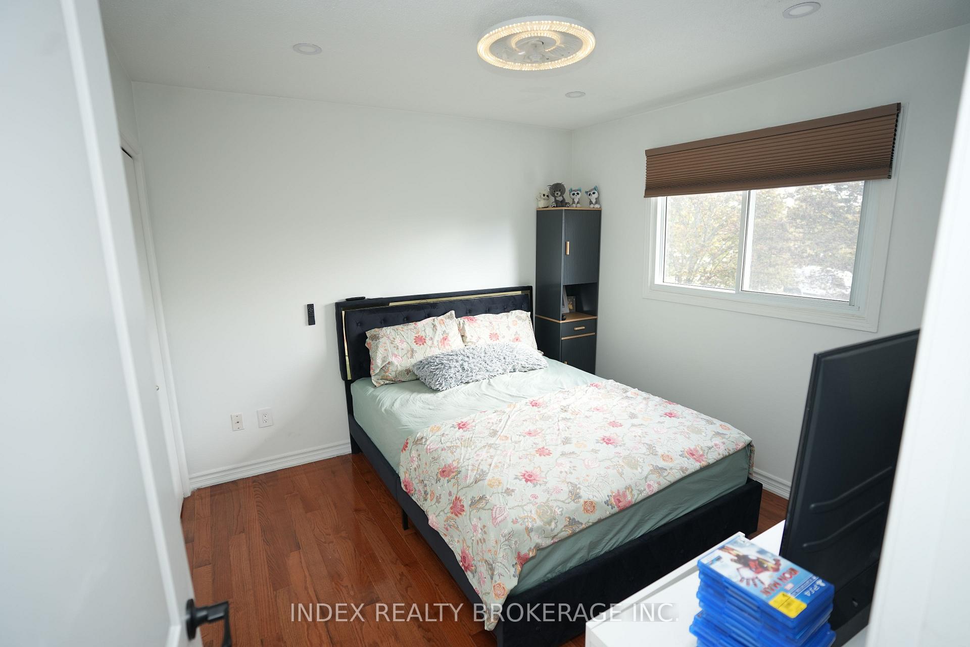 Photo 21 of 95 Elgin Drive S, Brampton, Brampton South — HOMEH