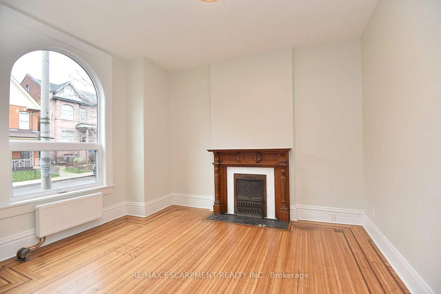 Photo 15 of 66 Erie Avenue, Hamilton, Stinson — HOMEH