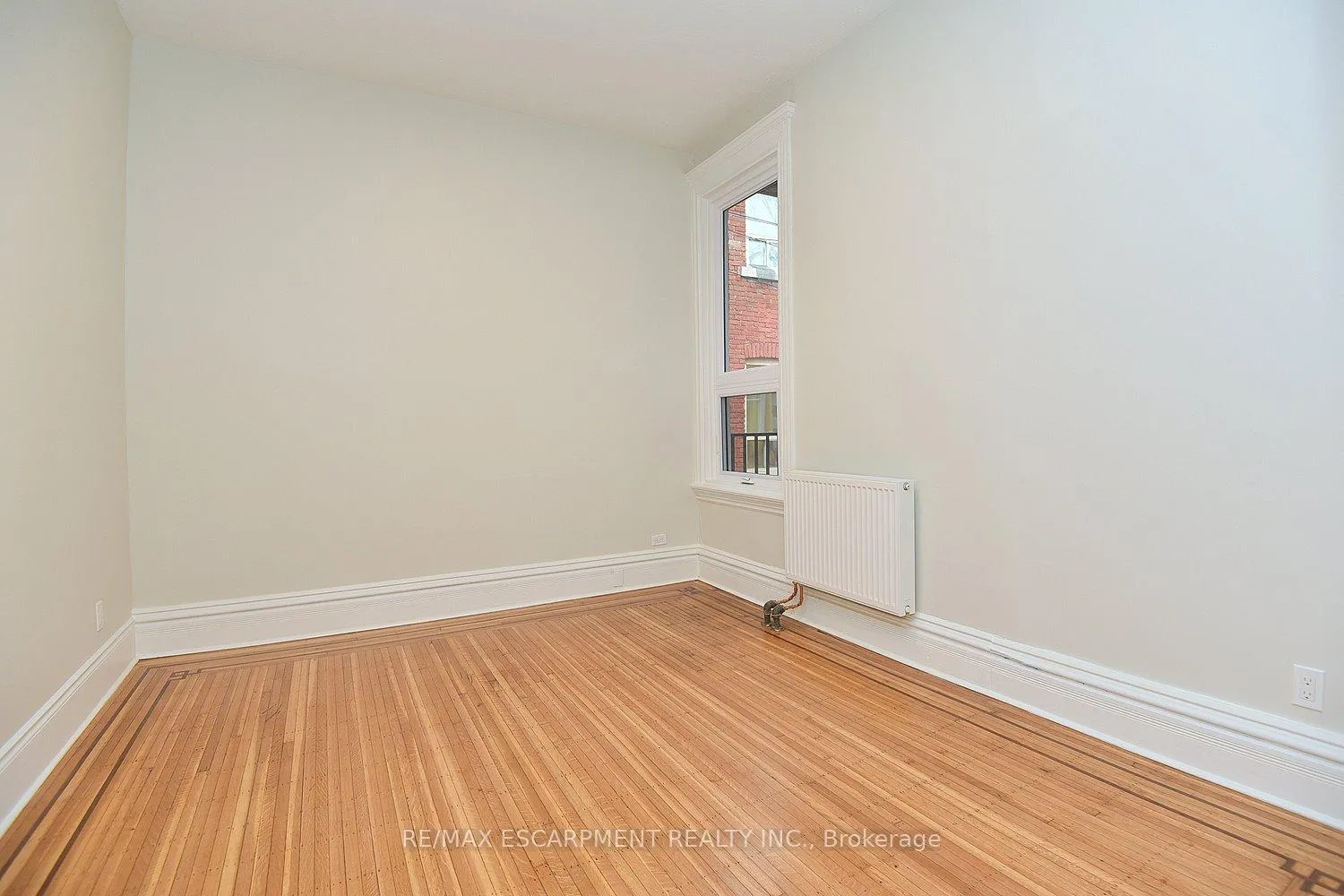 Photo 18 of 66 Erie Avenue, Hamilton, Stinson — HOMEH
