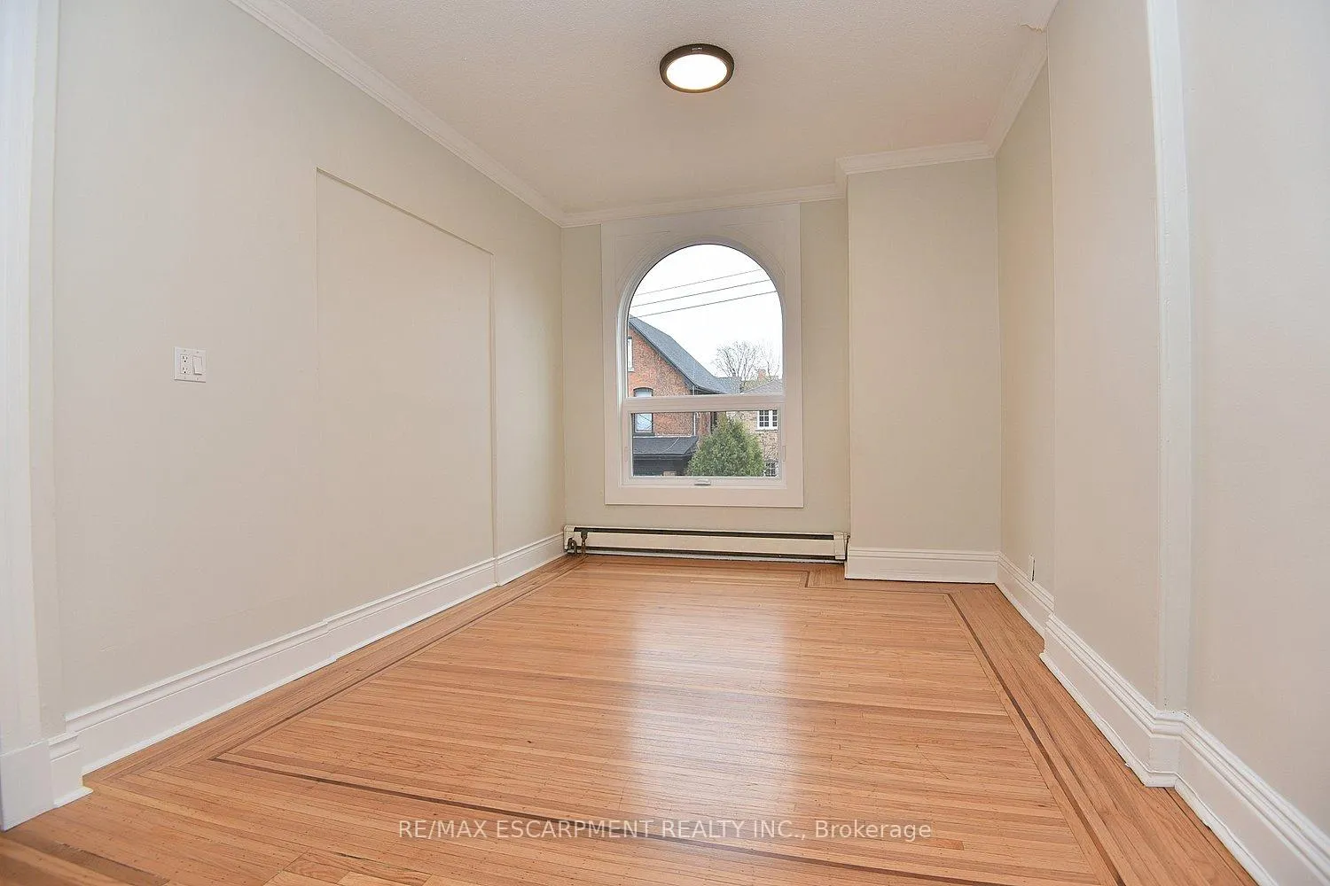 Photo 24 of 66 Erie Avenue, Hamilton, Stinson — HOMEH