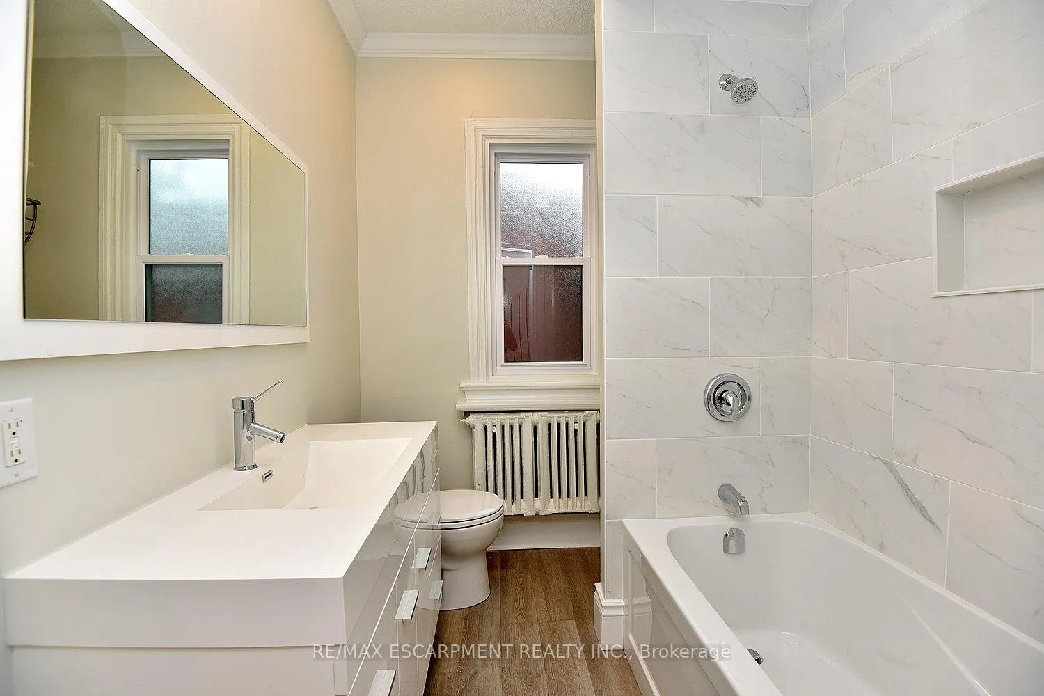 Photo 33 of 66 Erie Avenue, Hamilton, Stinson — HOMEH