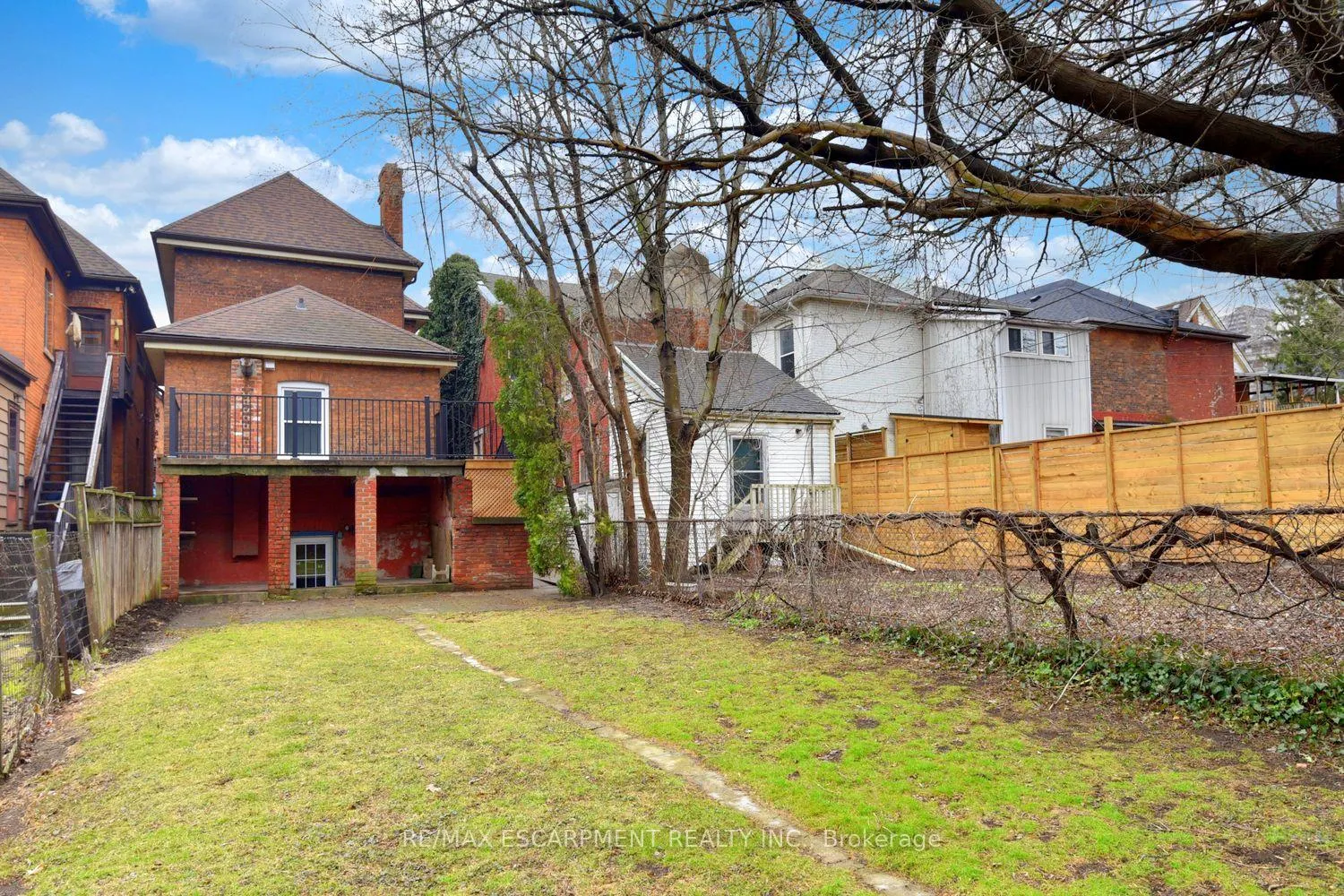 Photo 45 of 66 Erie Avenue, Hamilton, Stinson — HOMEH