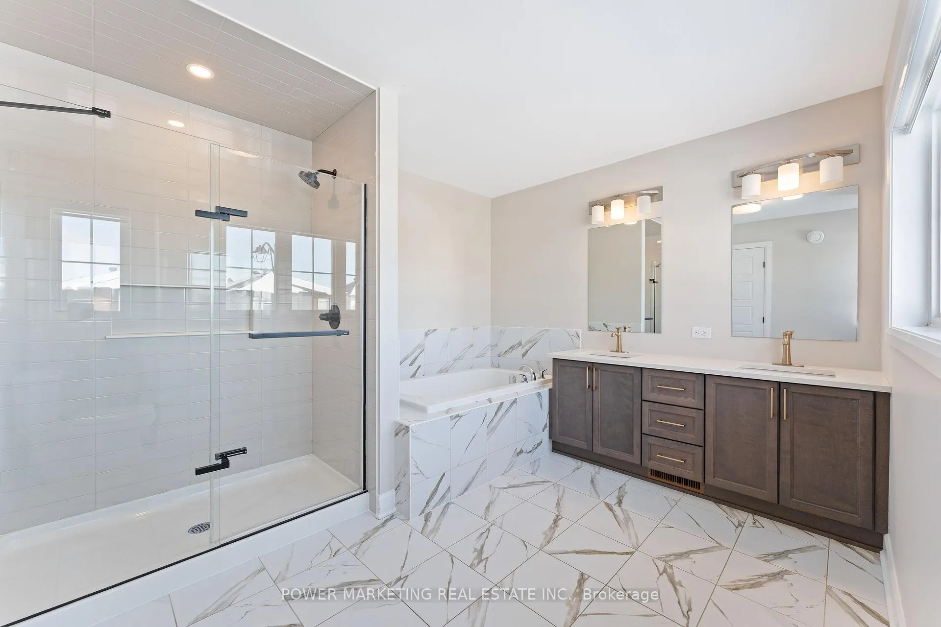 Photo 18 of 886 Sendero Way, Ottawa, Remainder of Stittsville & Area — HOMEH
