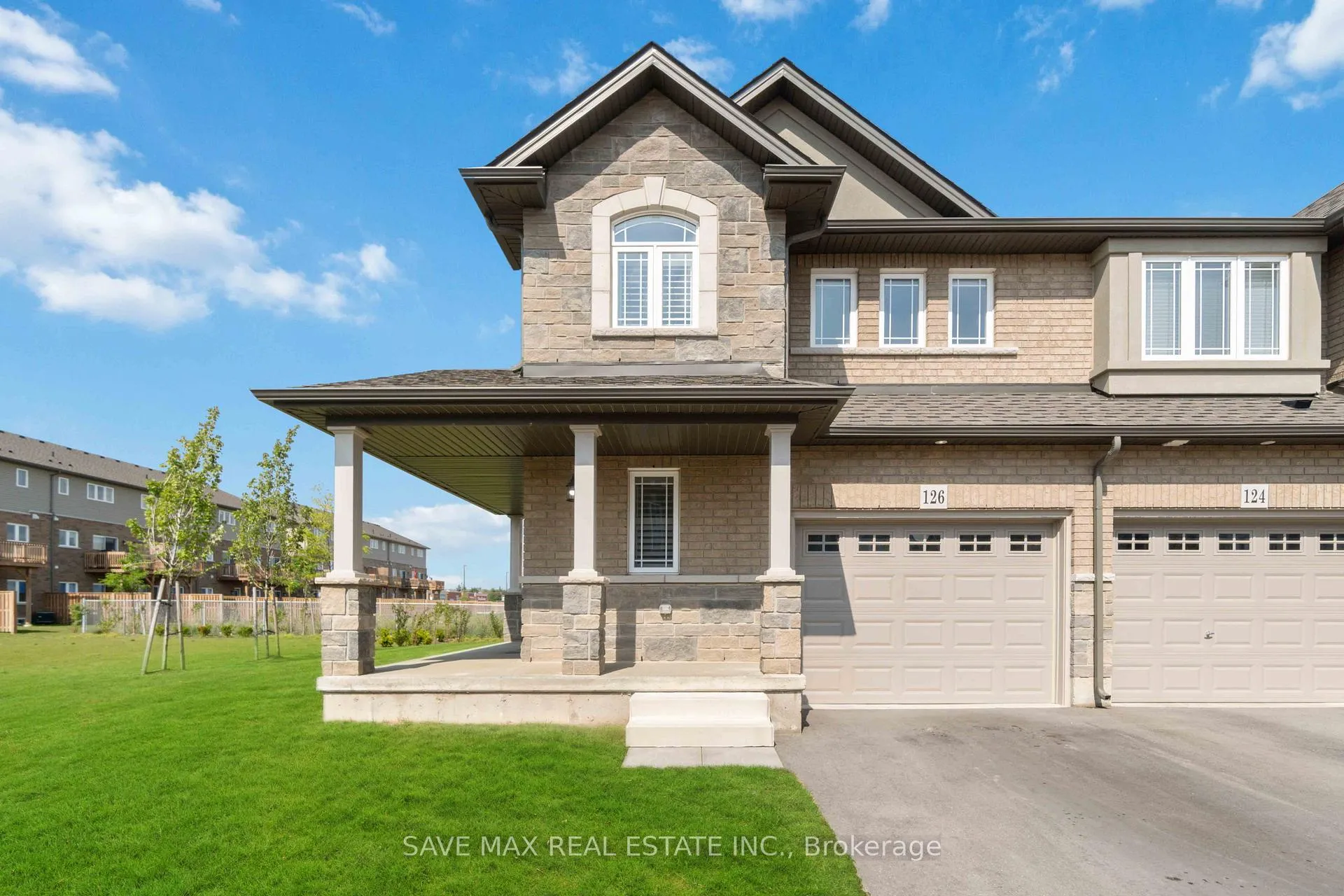 Front of 126 Laguna Village Crescent