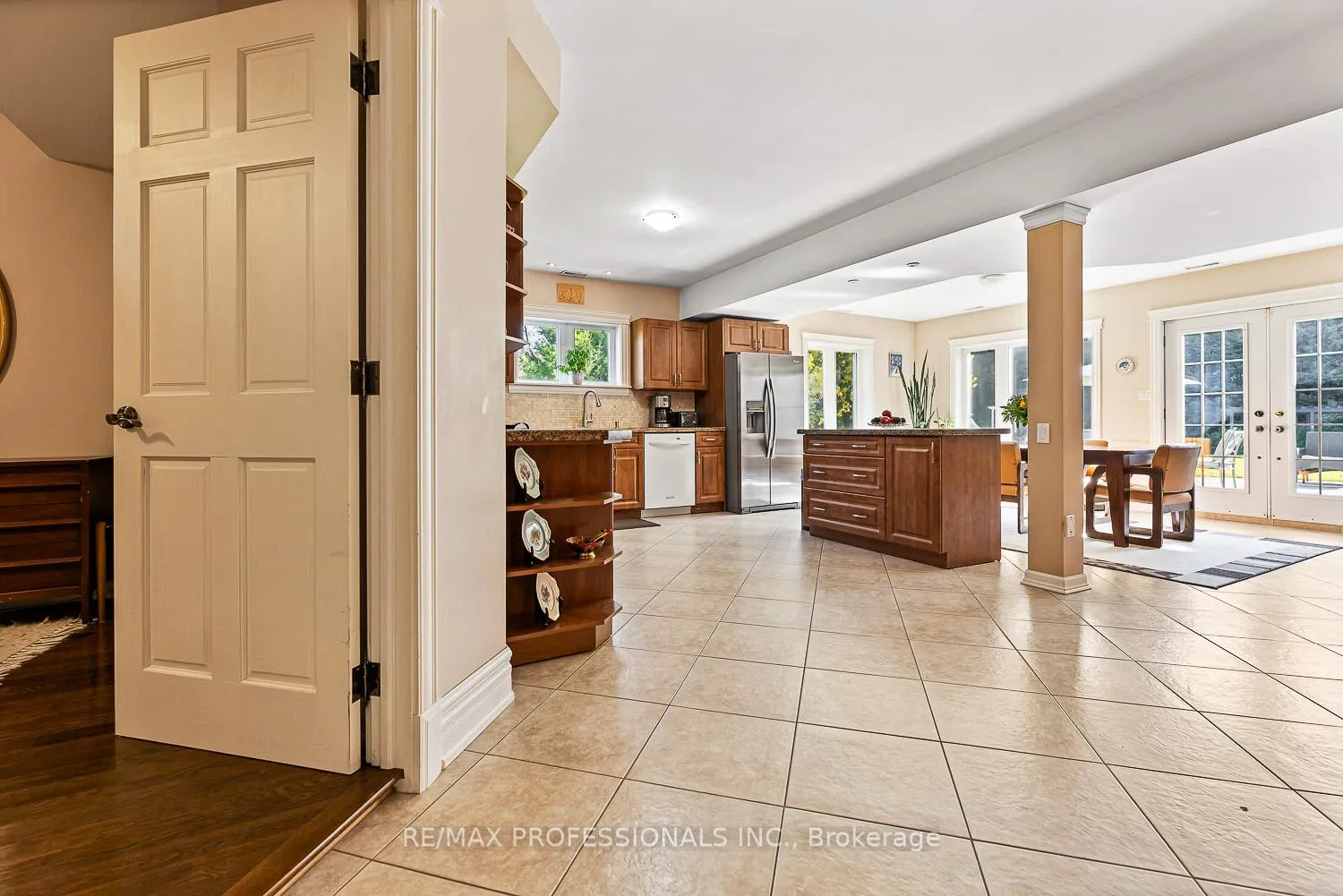 Photo 27 of 63 Rowley Drive, Caledon, Palgrave — HOMEH