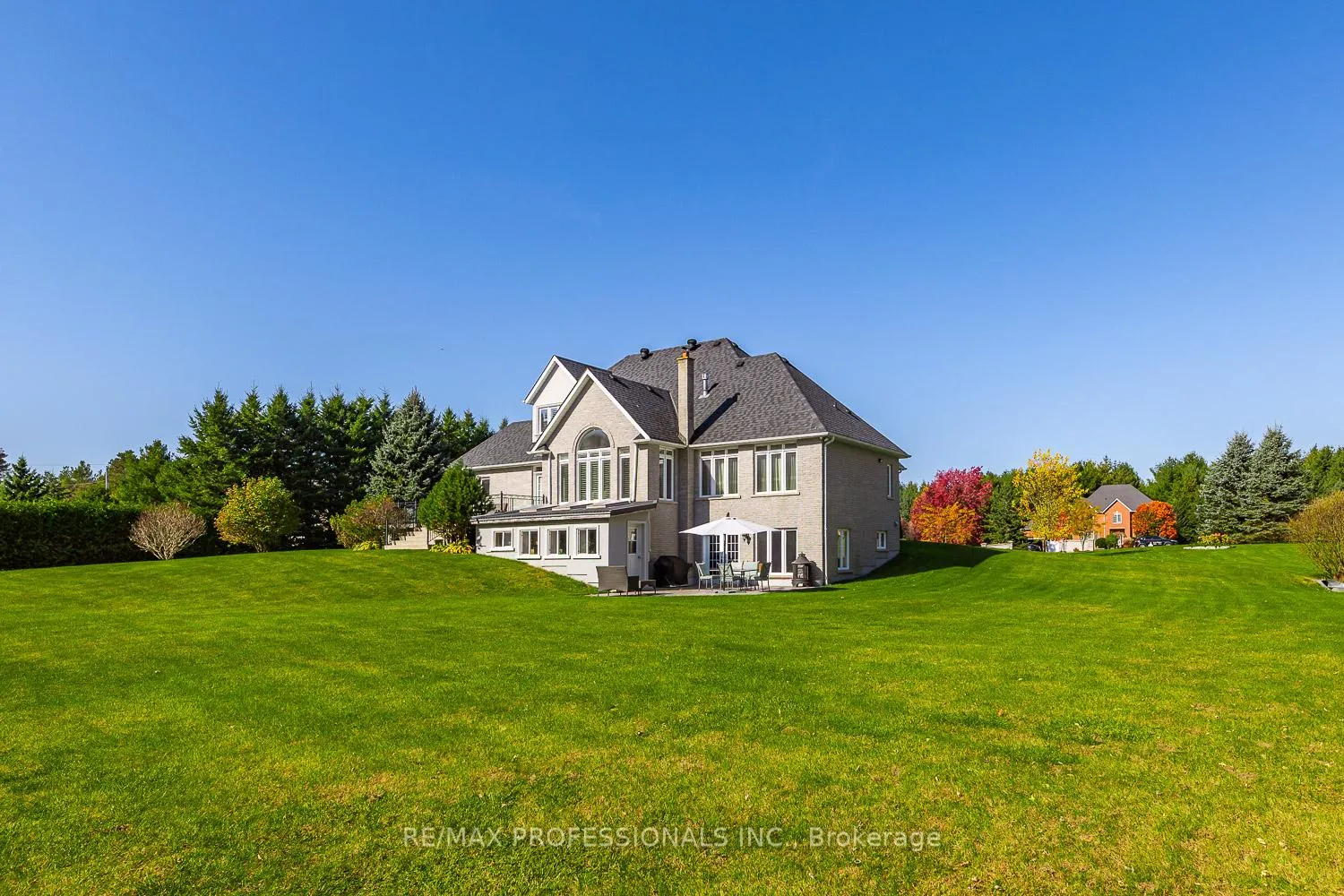 Photo 37 of 63 Rowley Drive, Caledon, Palgrave — HOMEH