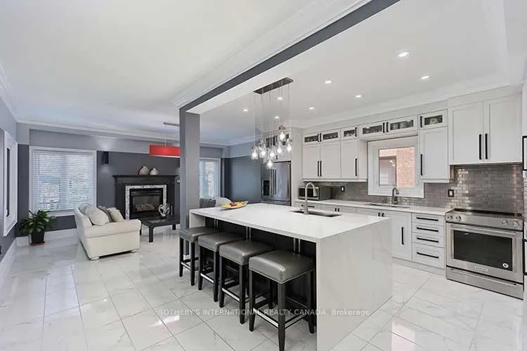 Photo 15 of 2 Kimber Crescent, Vaughan, East Woodbridge — HOMEH