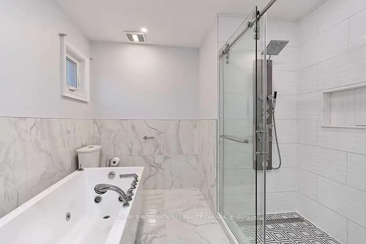 Photo 28 of 2 Kimber Crescent, Vaughan, East Woodbridge — HOMEH