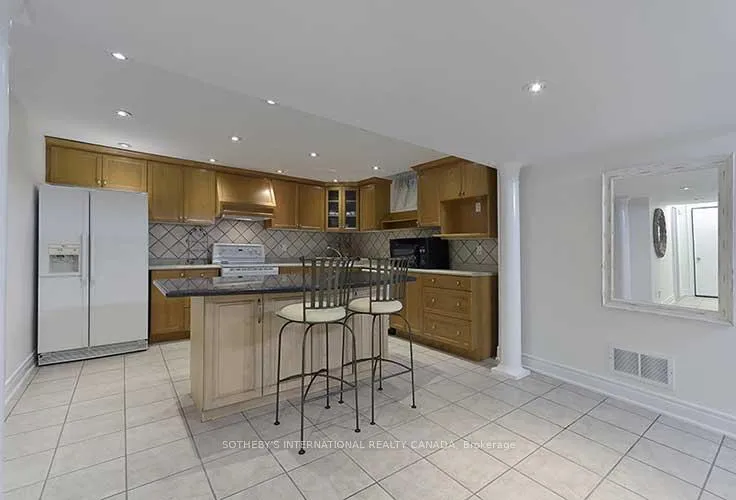 Photo 34 of 2 Kimber Crescent, Vaughan, East Woodbridge — HOMEH