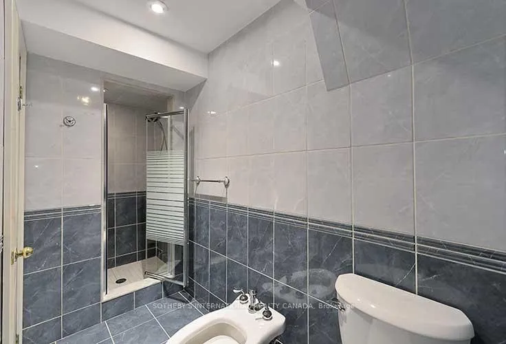 Photo 39 of 2 Kimber Crescent, Vaughan, East Woodbridge — HOMEH