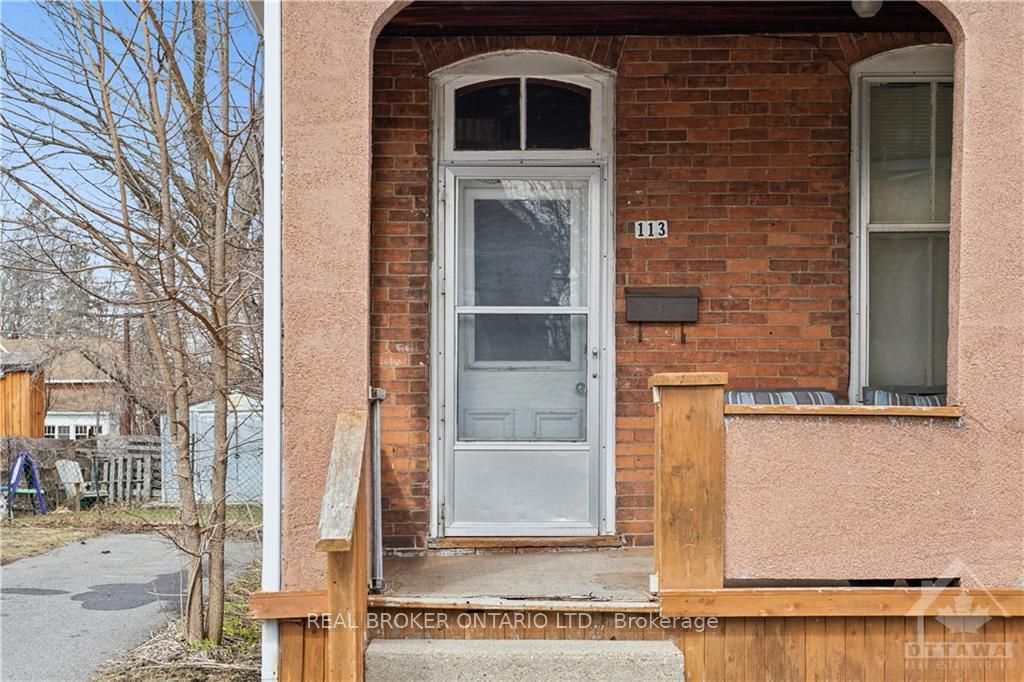 Photo 3 of 113 George Street, Carleton Place — HOMEH